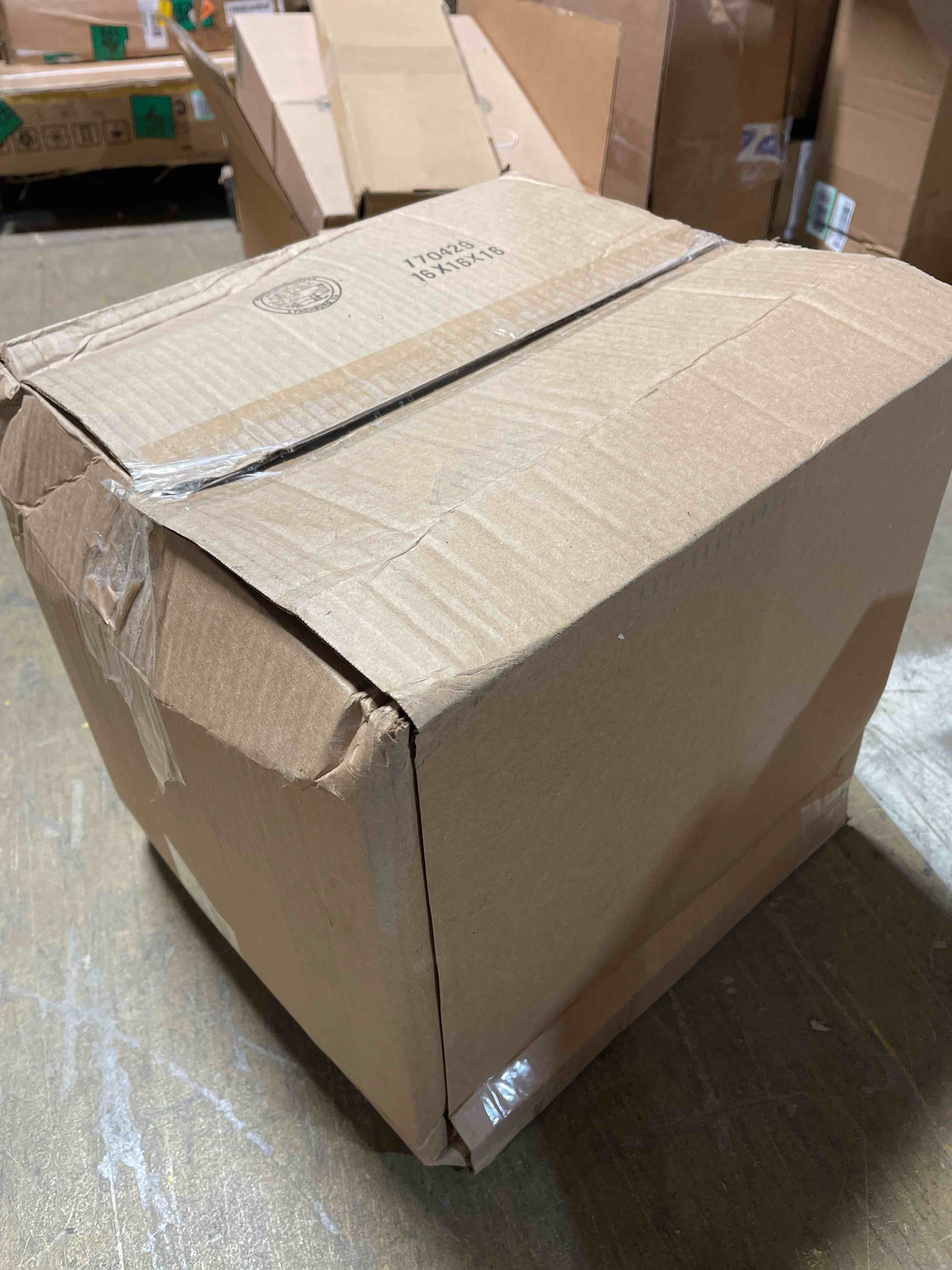 https://s3.amazonaws.com/lotting-images-prod/phillipi/YEL6037459_1711479121510.jpeg