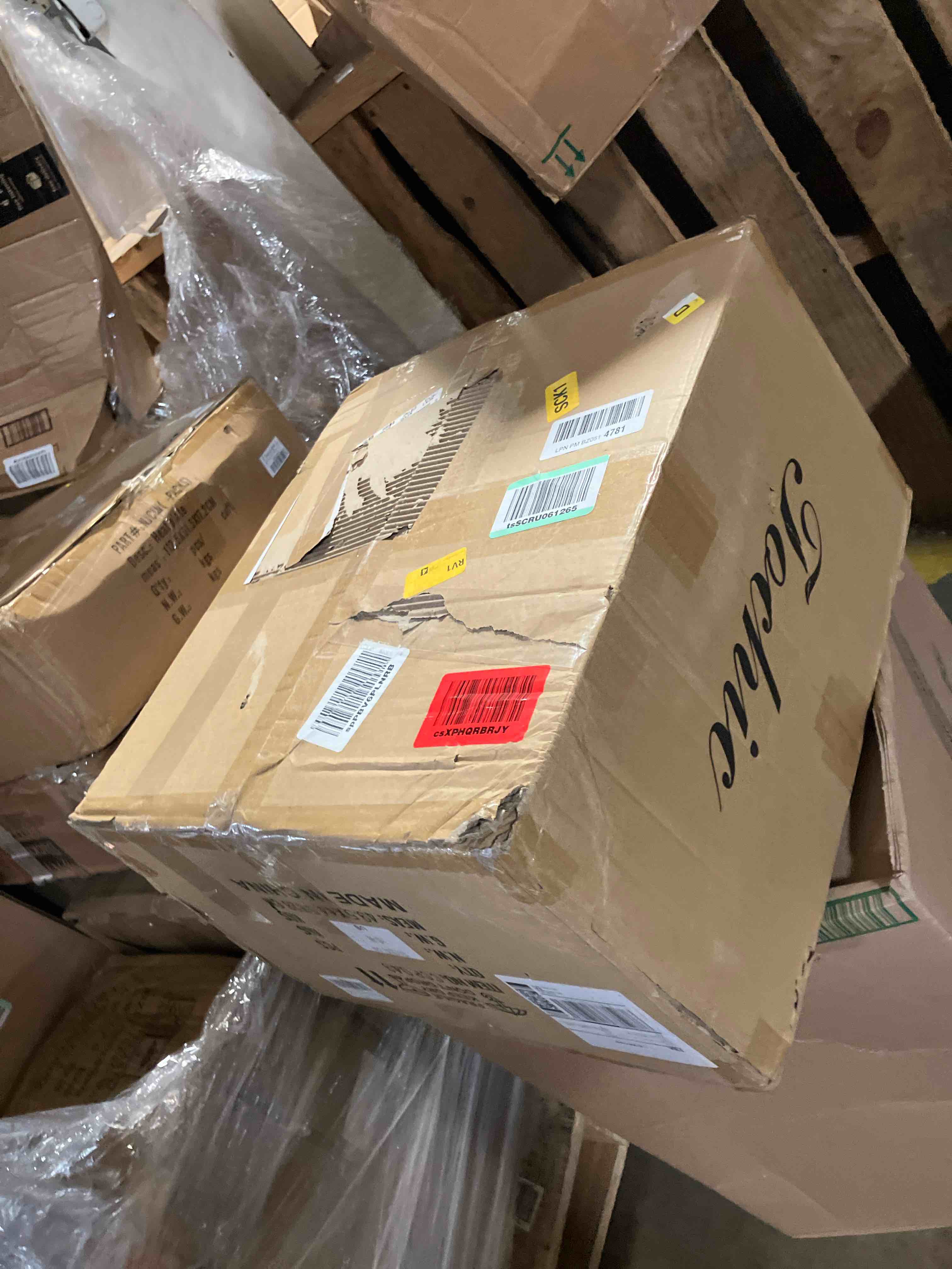 https://s3.amazonaws.com/lotting-images-prod/phillipi/YEL6037854_1711742016083.jpeg