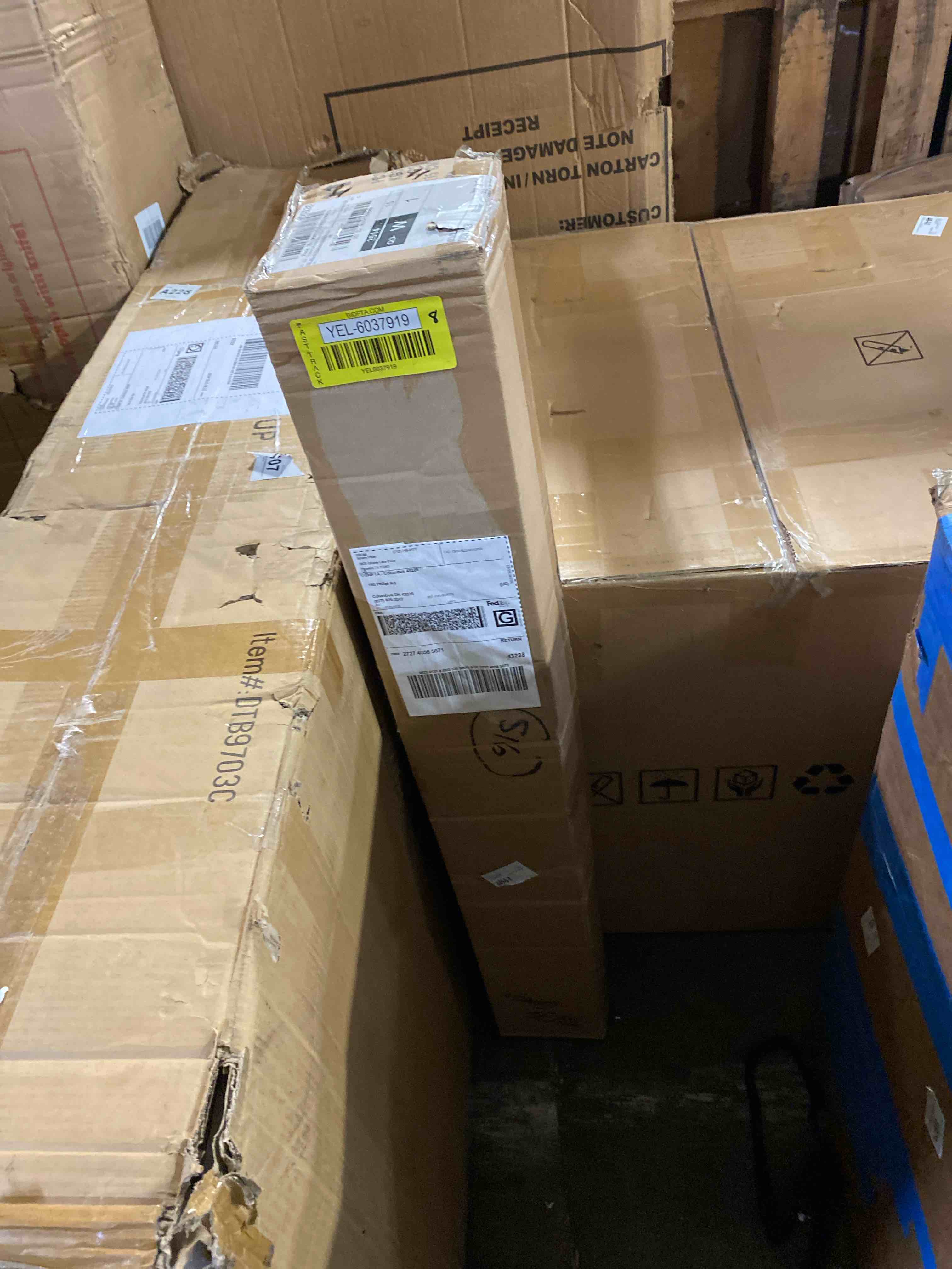 https://s3.amazonaws.com/lotting-images-prod/phillipi/YEL6037919_1713386391503.jpeg