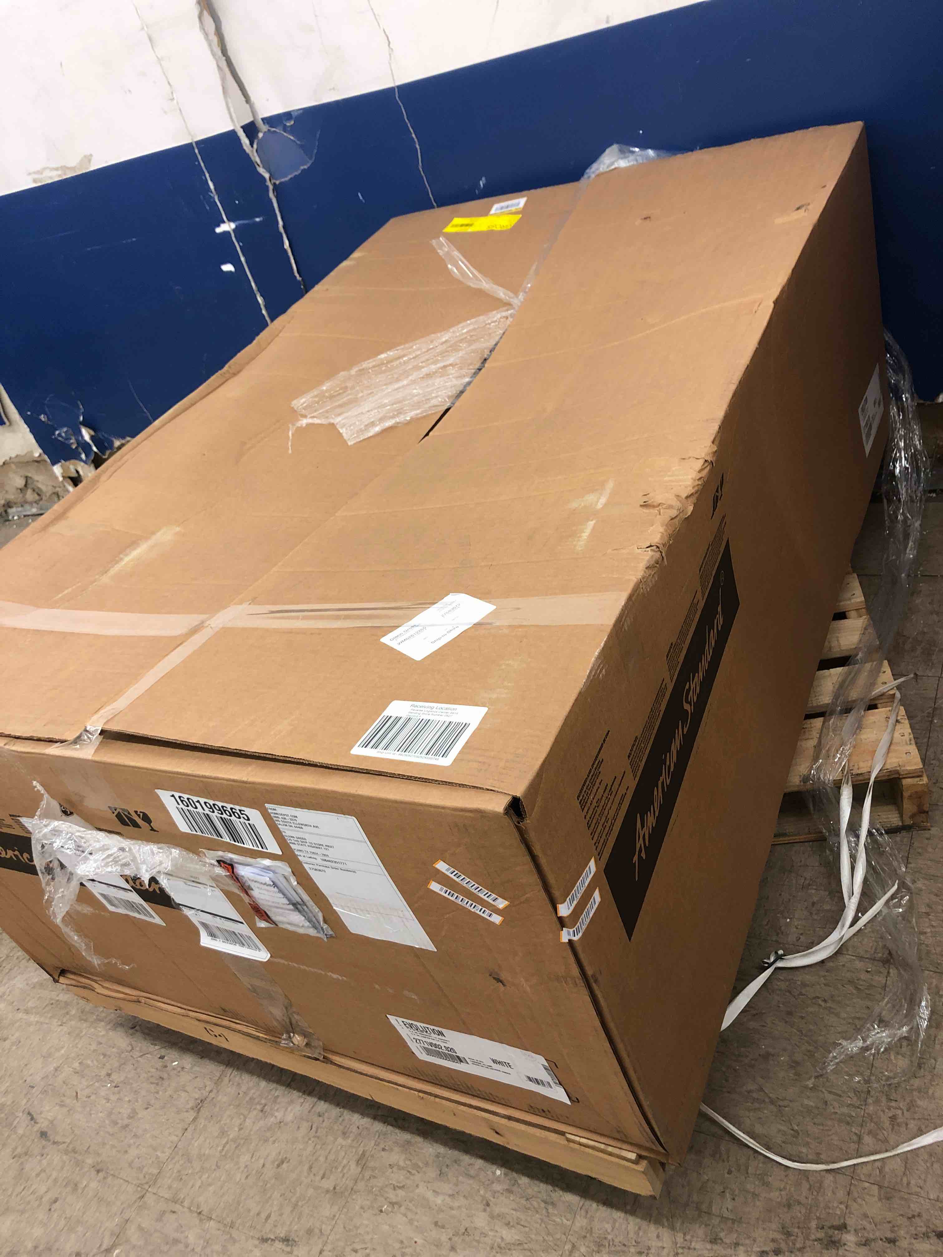 https://s3.amazonaws.com/lotting-images-prod/phillipi/YEL6038160_1715793575463.jpeg