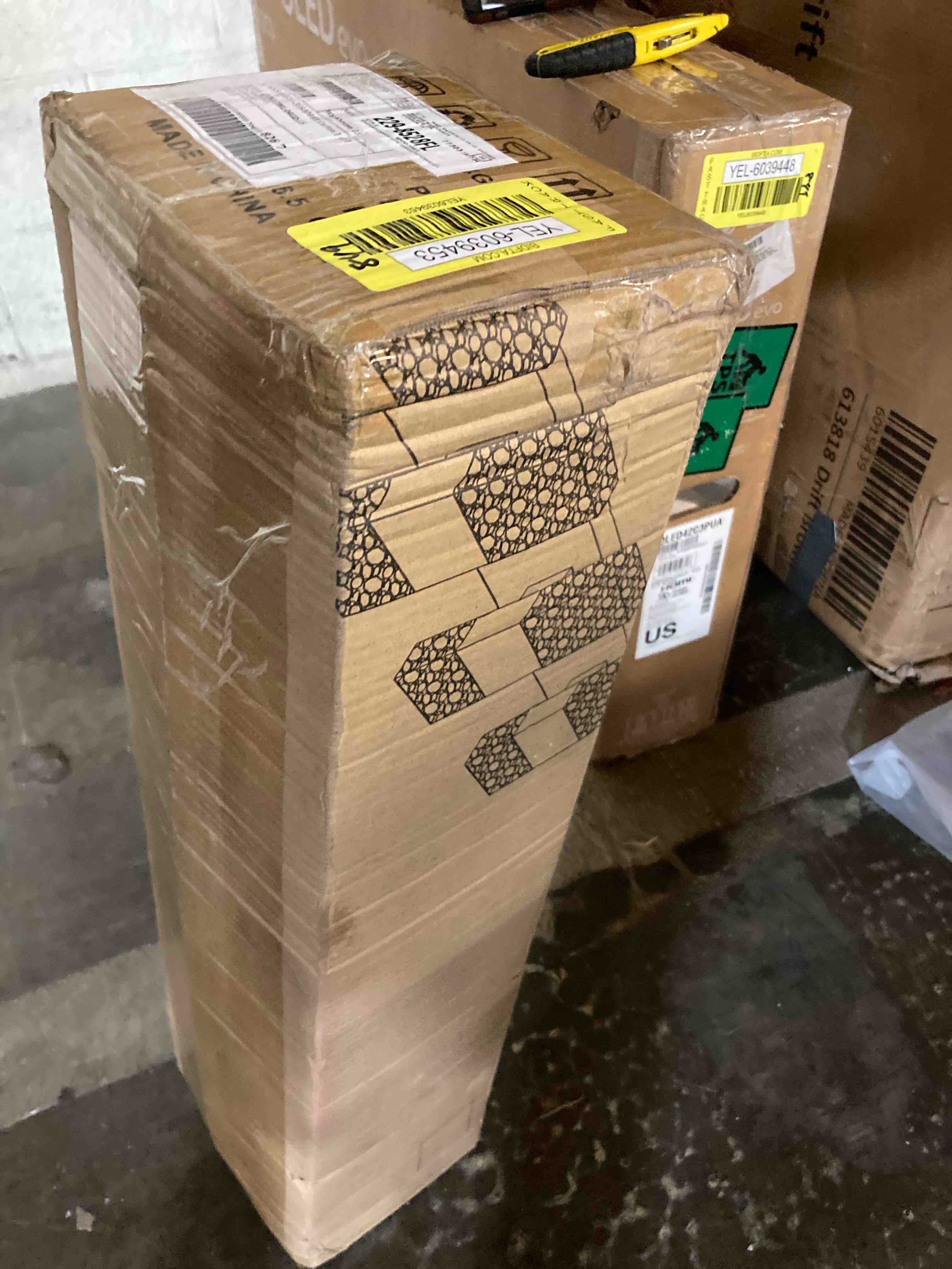 https://s3.amazonaws.com/lotting-images-prod/phillipi/YEL6039453_1716485527317.jpeg