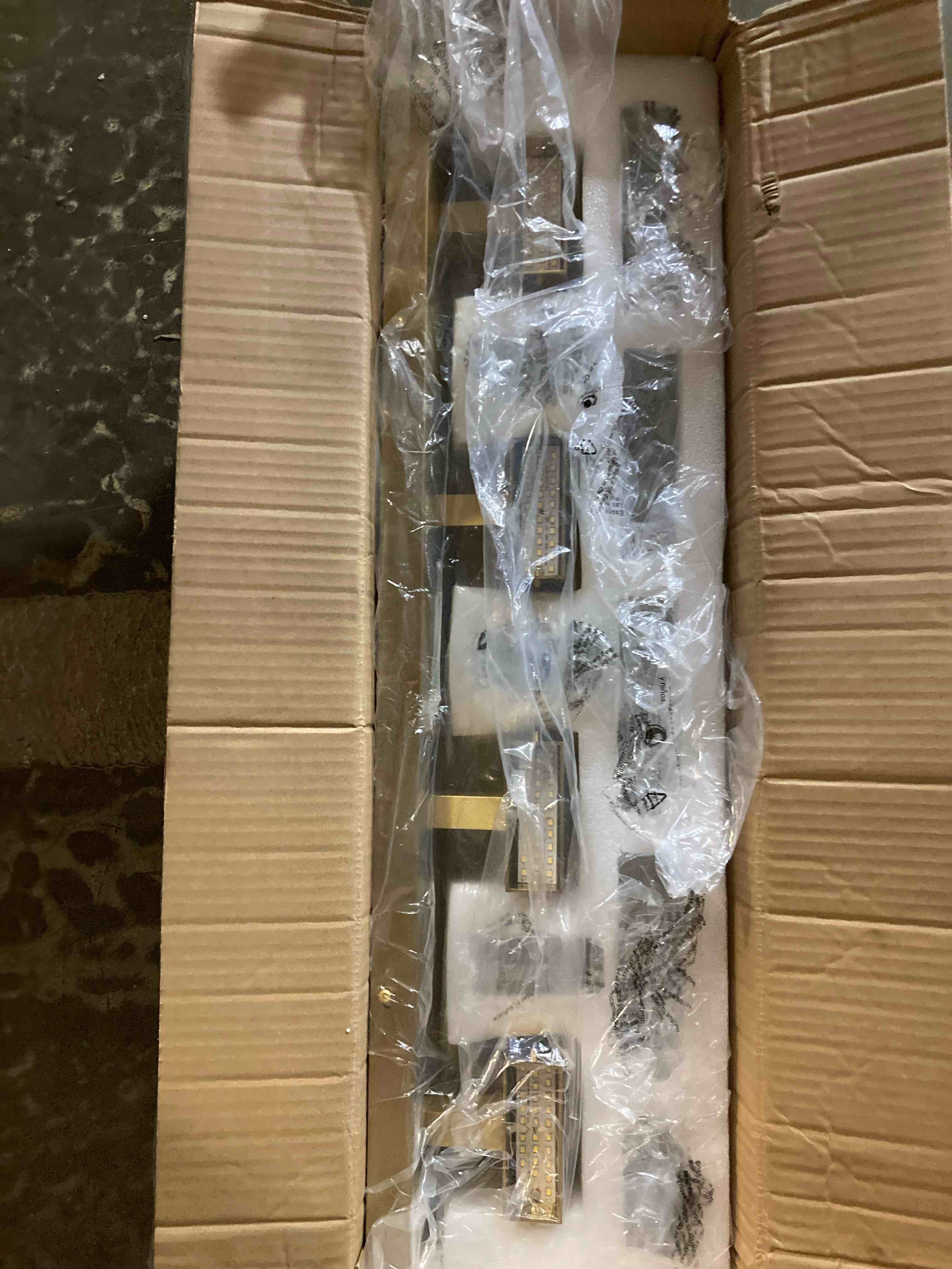 https://s3.amazonaws.com/lotting-images-prod/phillipi/YEL6039453_1716485742969.jpeg