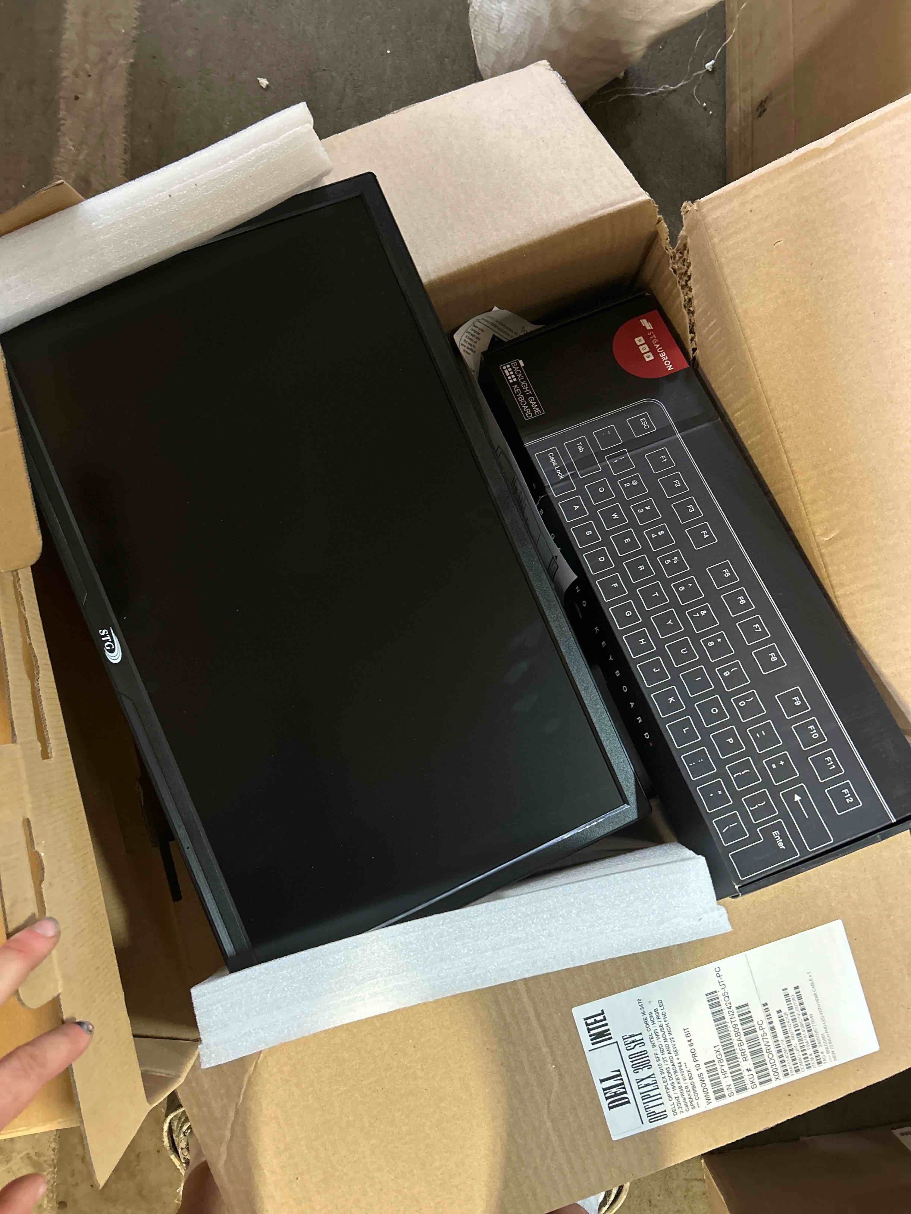 https://s3.amazonaws.com/lotting-images-prod/phillipi/YEL6040639_1721080060267.jpeg