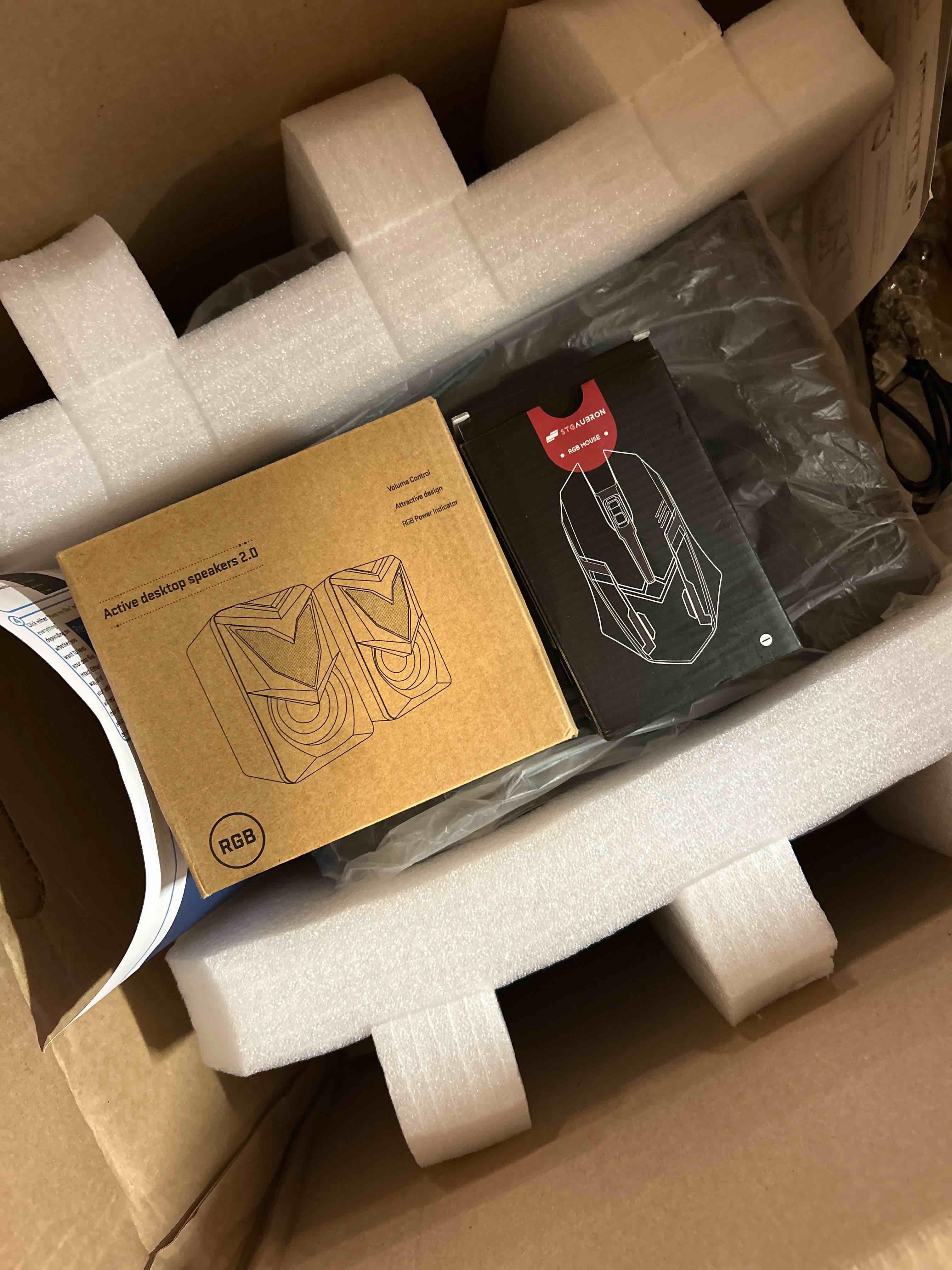 https://s3.amazonaws.com/lotting-images-prod/phillipi/YEL6040639_1721080082247.jpeg