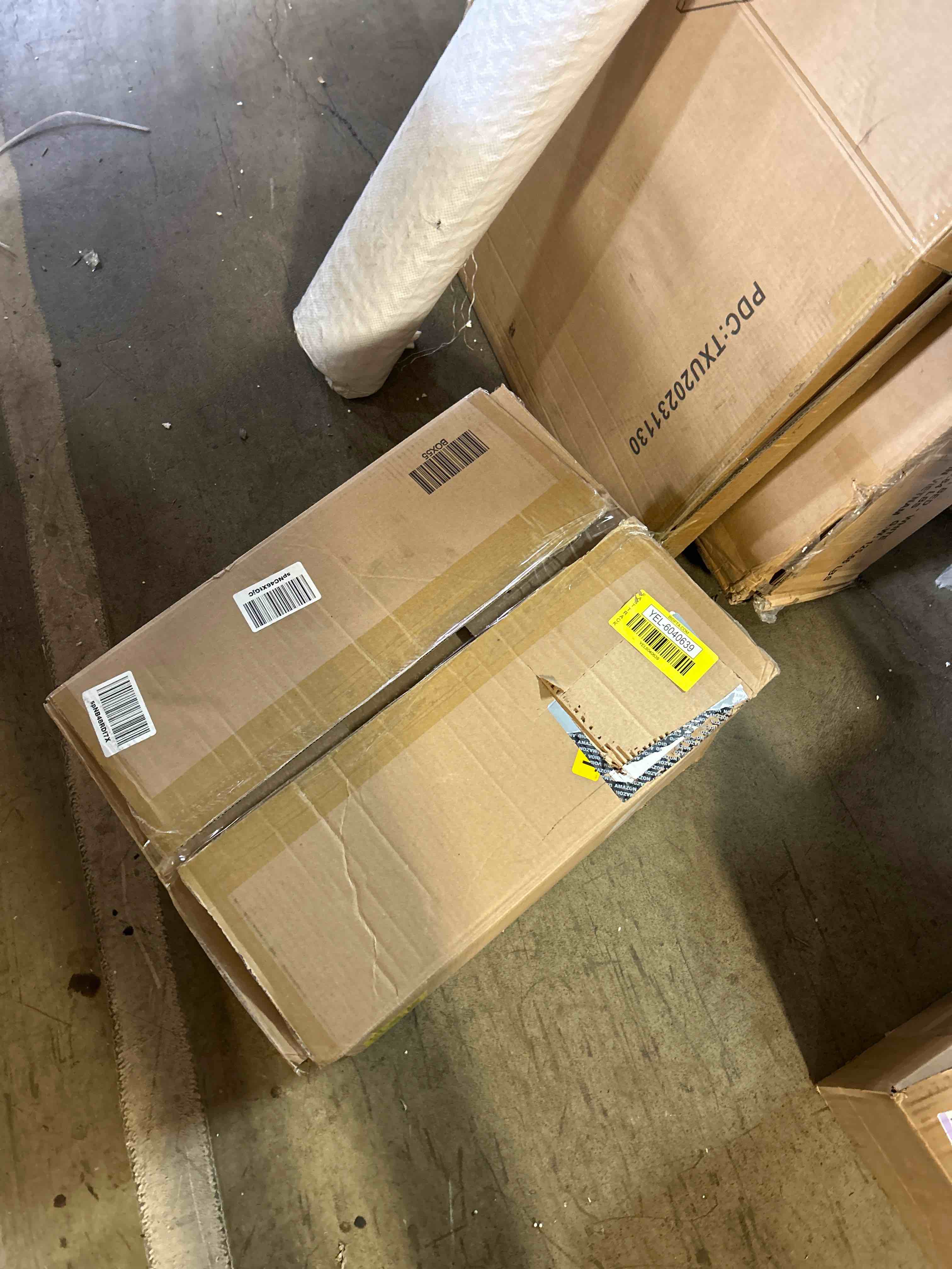 https://s3.amazonaws.com/lotting-images-prod/phillipi/YEL6040639_1721080181232.jpeg