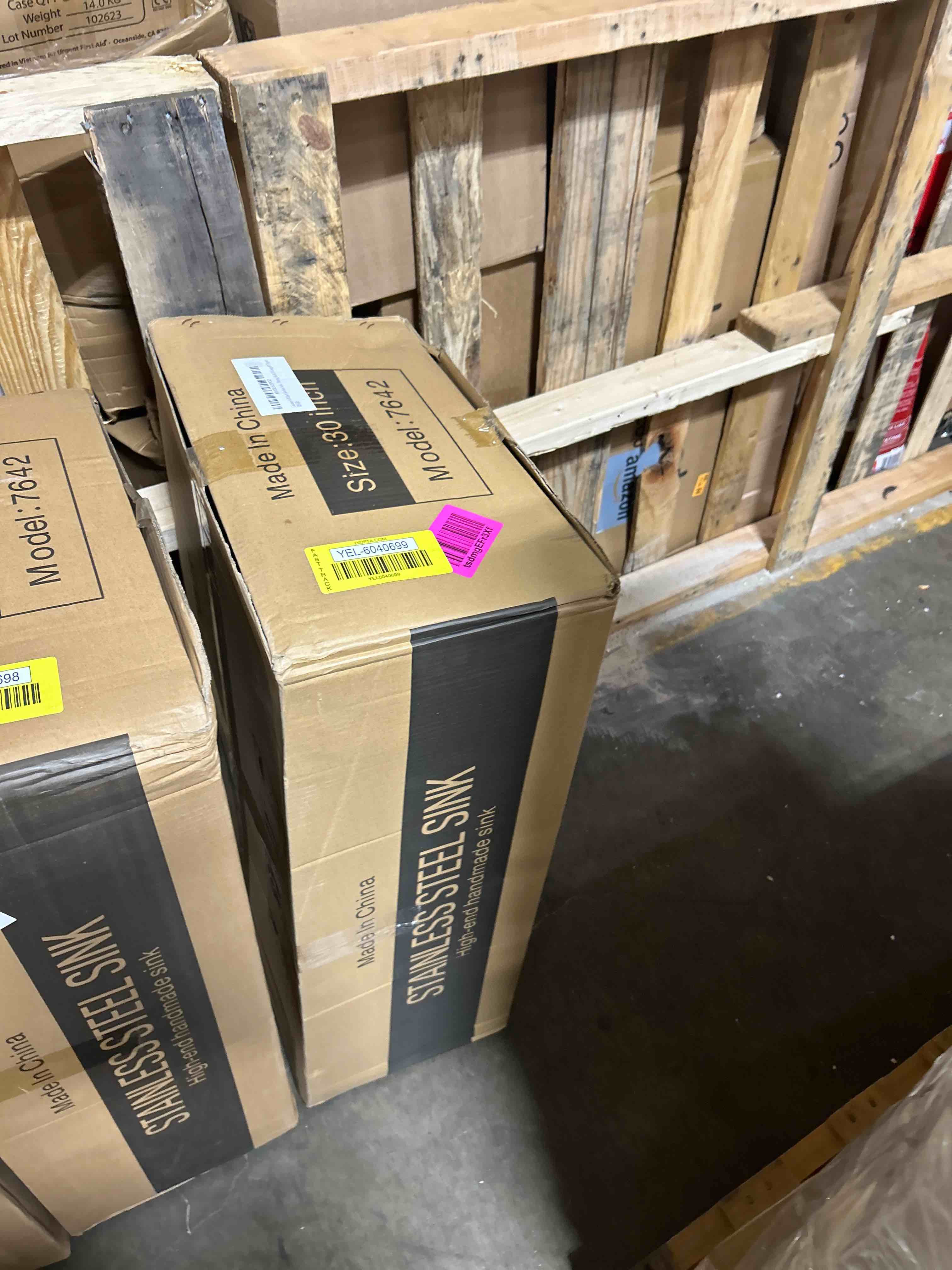 https://s3.amazonaws.com/lotting-images-prod/phillipi/YEL6040699_1722288456433.jpeg