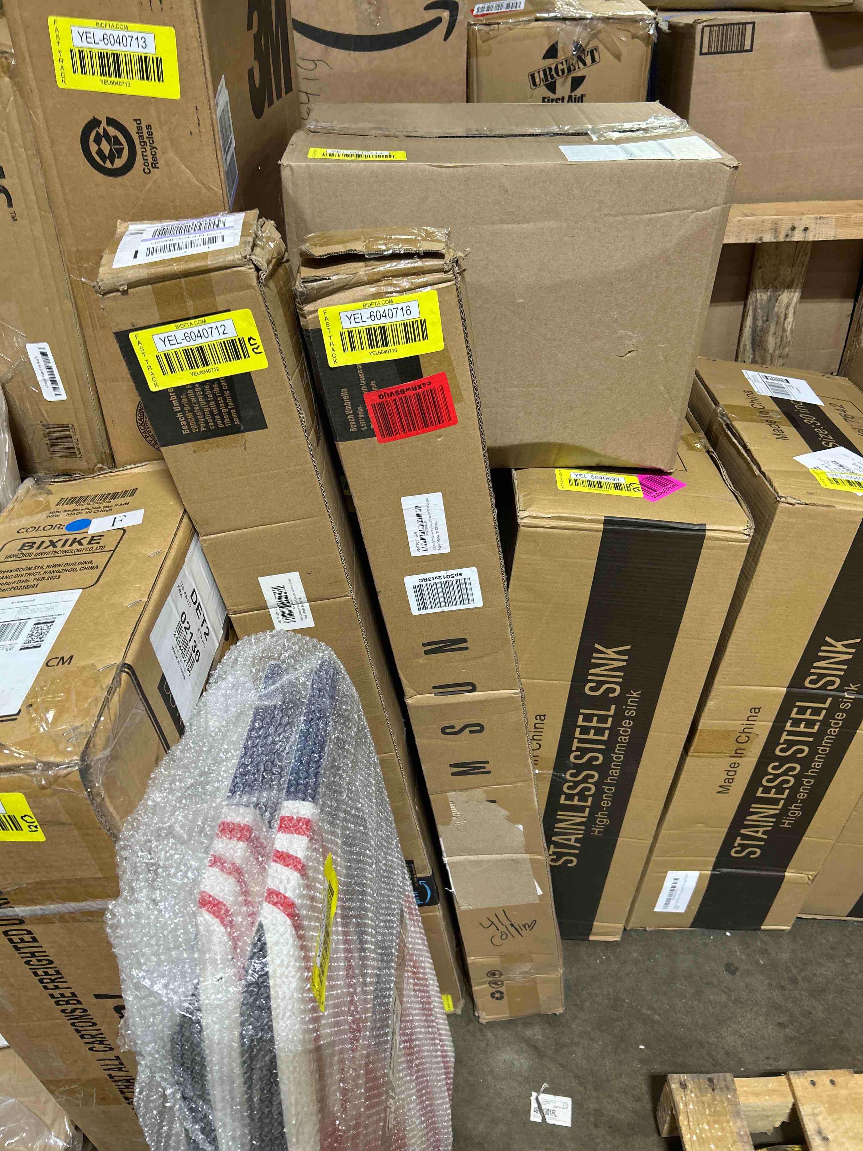 https://s3.amazonaws.com/lotting-images-prod/phillipi/YEL6040716_1722291913111.jpeg