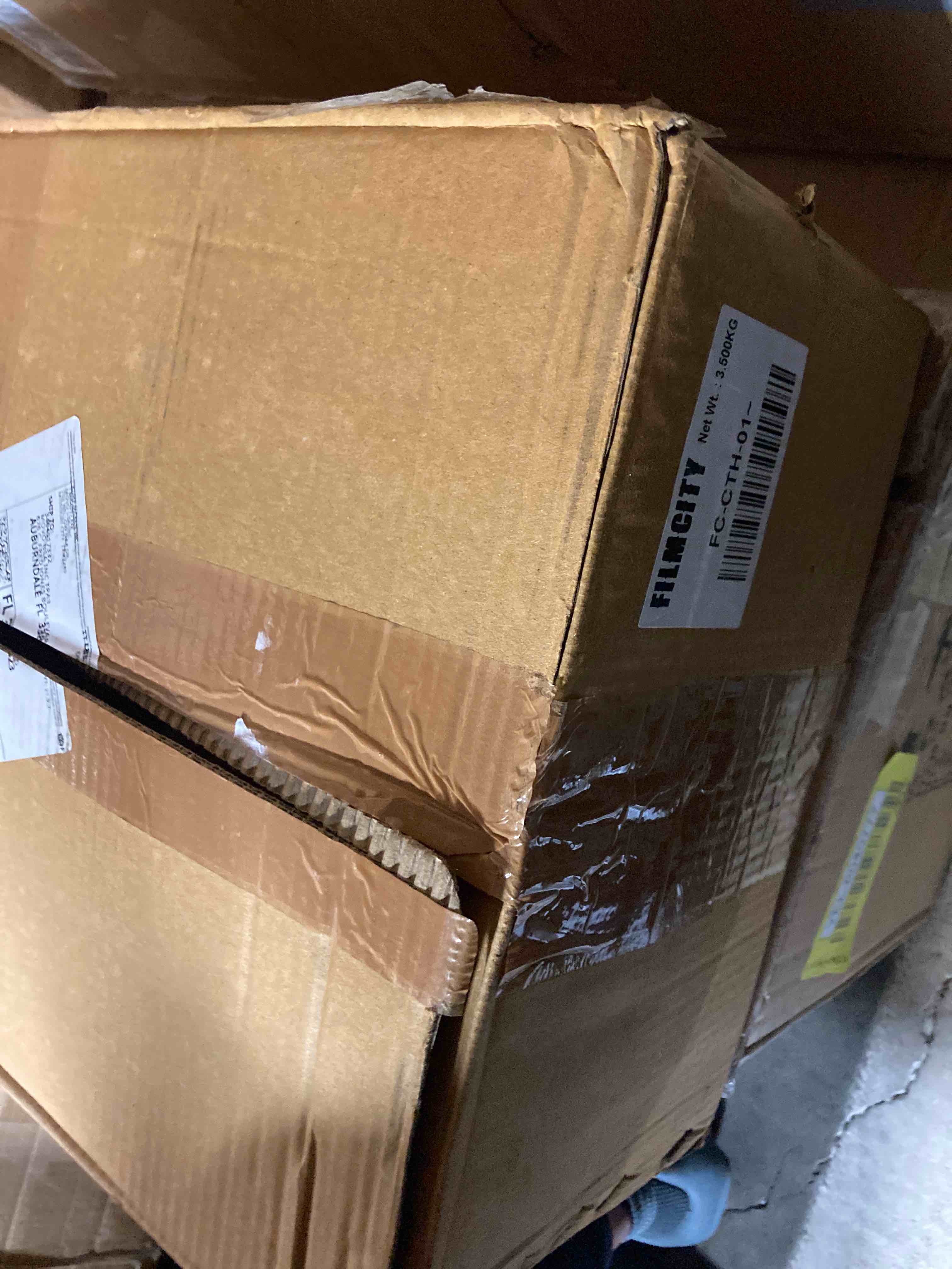 https://s3.amazonaws.com/lotting-images-prod/phillipi/YEL6040778_1724351631478.jpeg