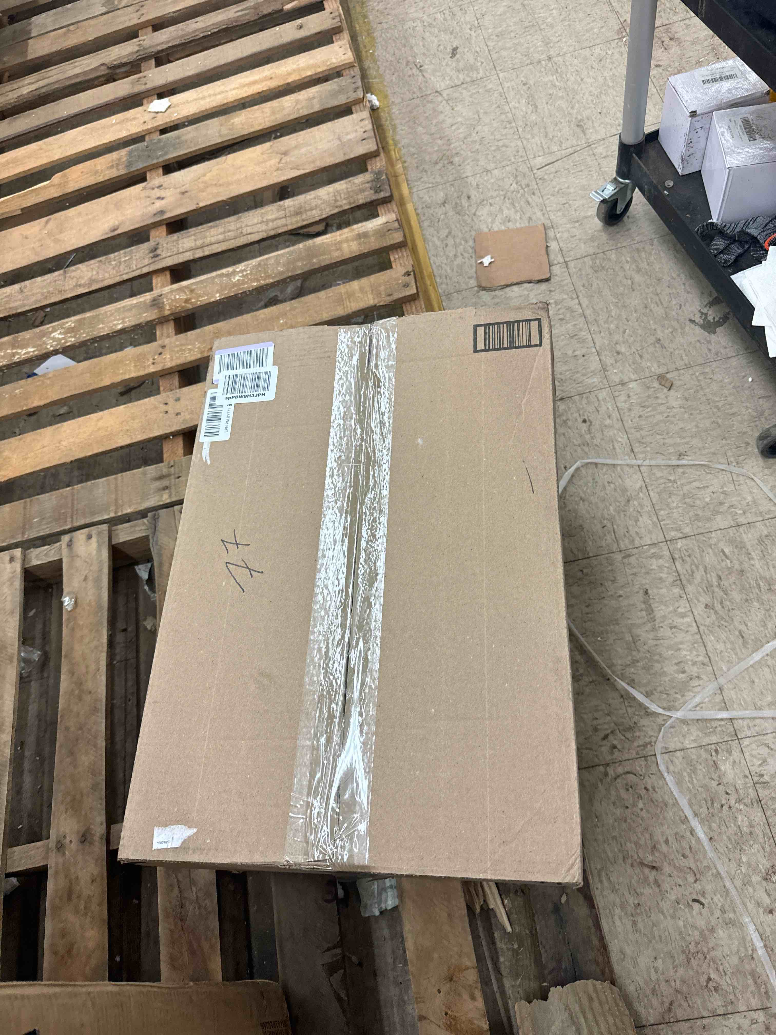 https://s3.amazonaws.com/lotting-images-prod/phillipi/YEL6041072_1711981126632.jpeg