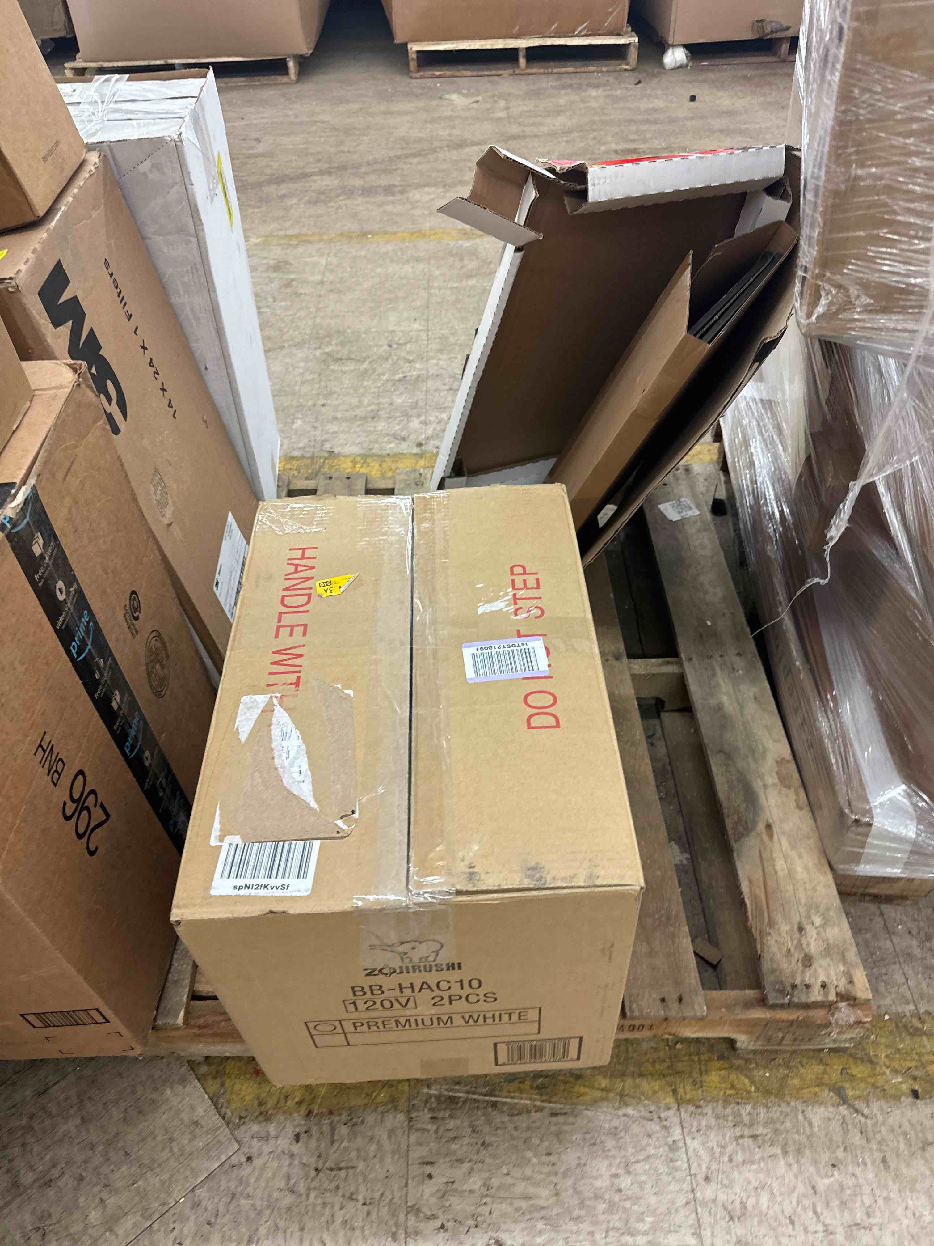 https://s3.amazonaws.com/lotting-images-prod/phillipi/YEL6041126_1711990269240.jpeg