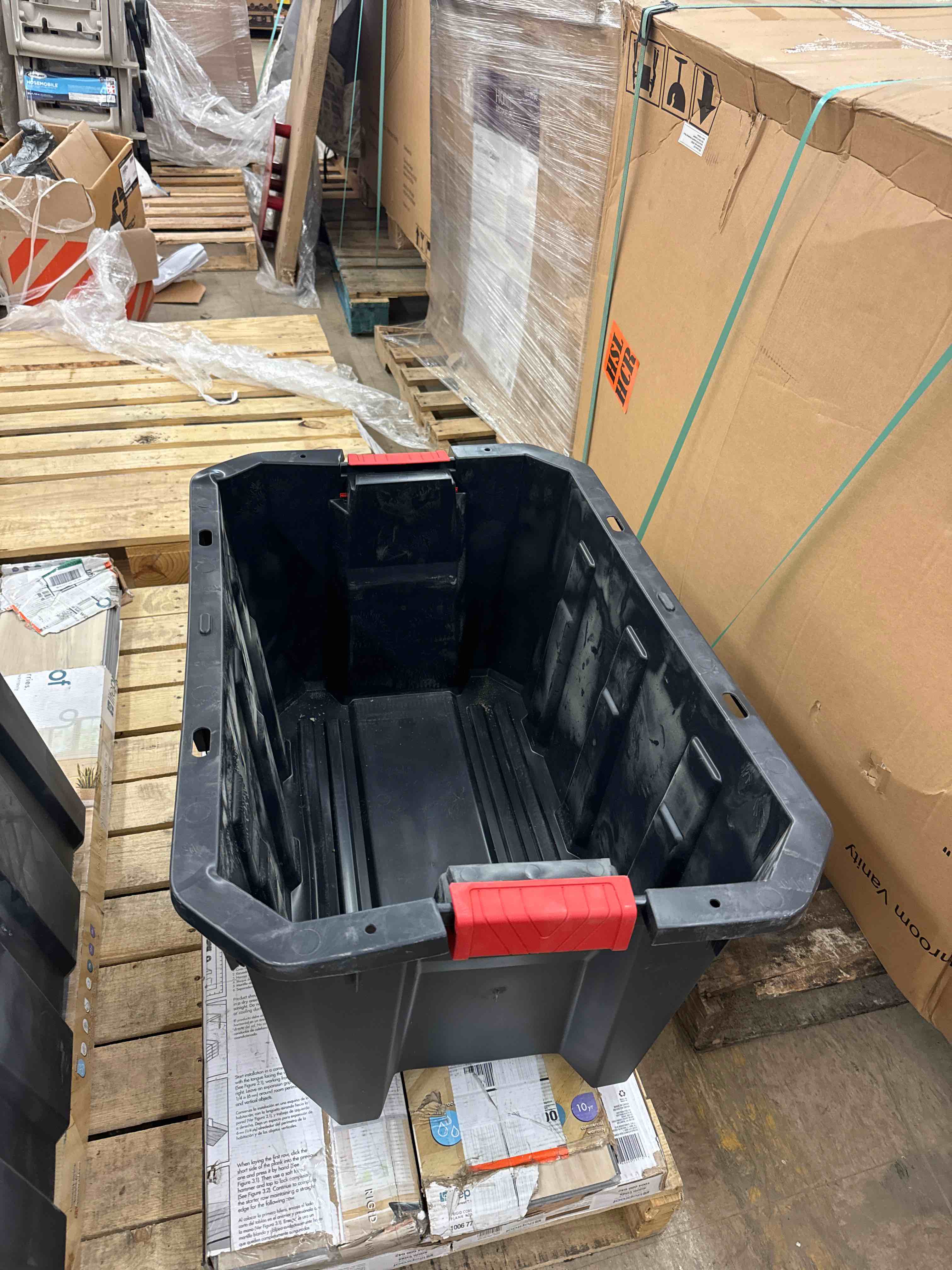 https://s3.amazonaws.com/lotting-images-prod/phillipi/YEL6041653_1713889804124.jpeg