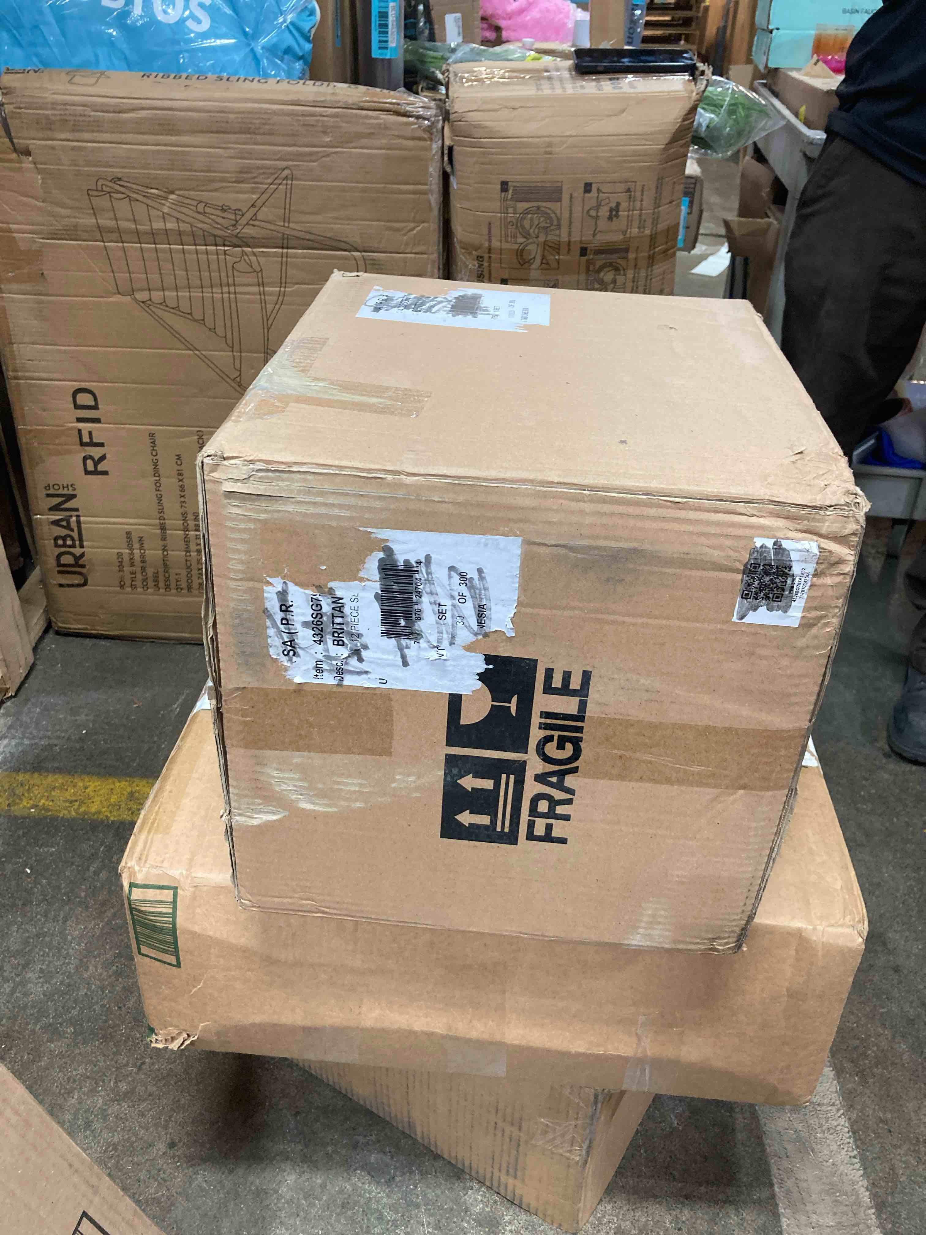 https://s3.amazonaws.com/lotting-images-prod/phillipi/YEL6042888_1726163272313.jpeg
