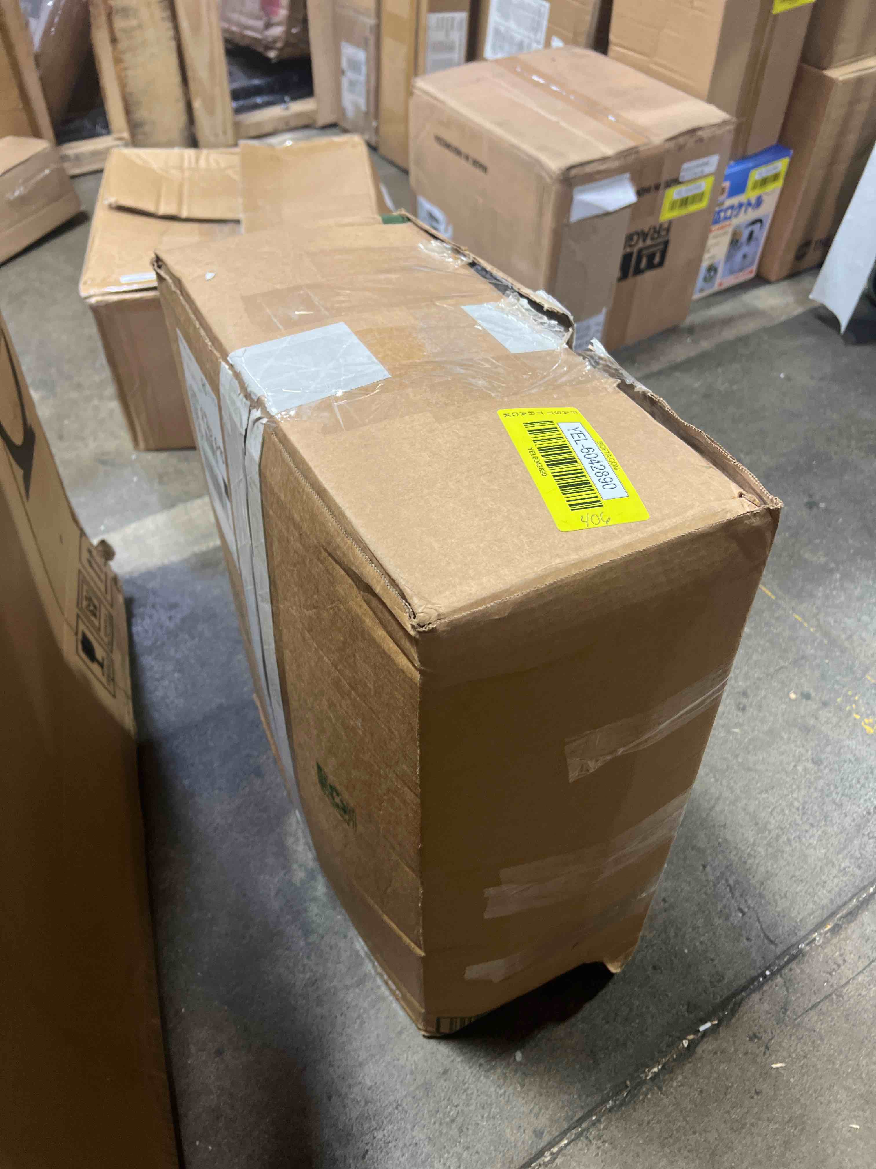 https://s3.amazonaws.com/lotting-images-prod/phillipi/YEL6042890_1726164089842.jpeg
