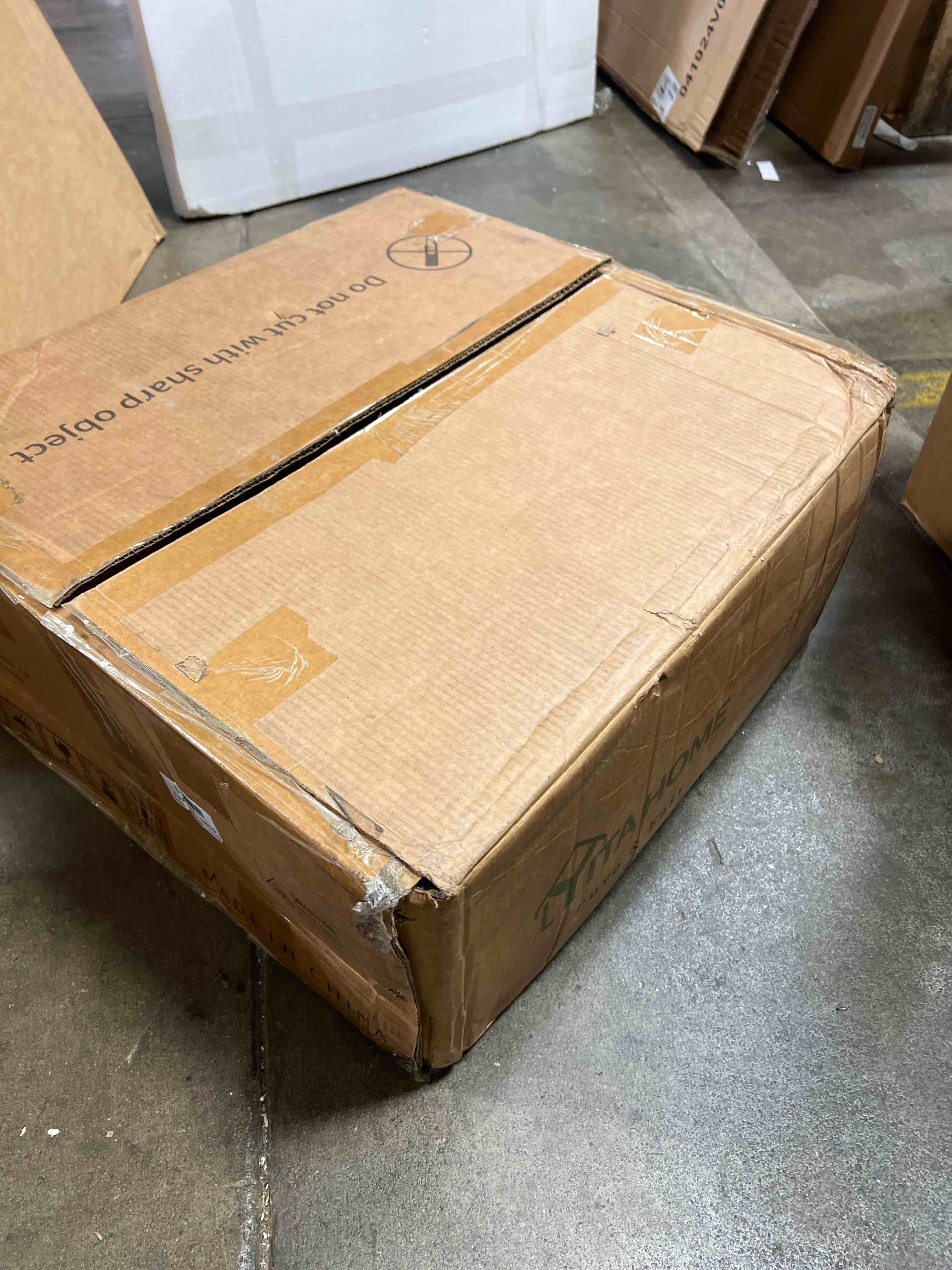 https://s3.amazonaws.com/lotting-images-prod/phillipi/YEL6042927_1726168418470.jpeg