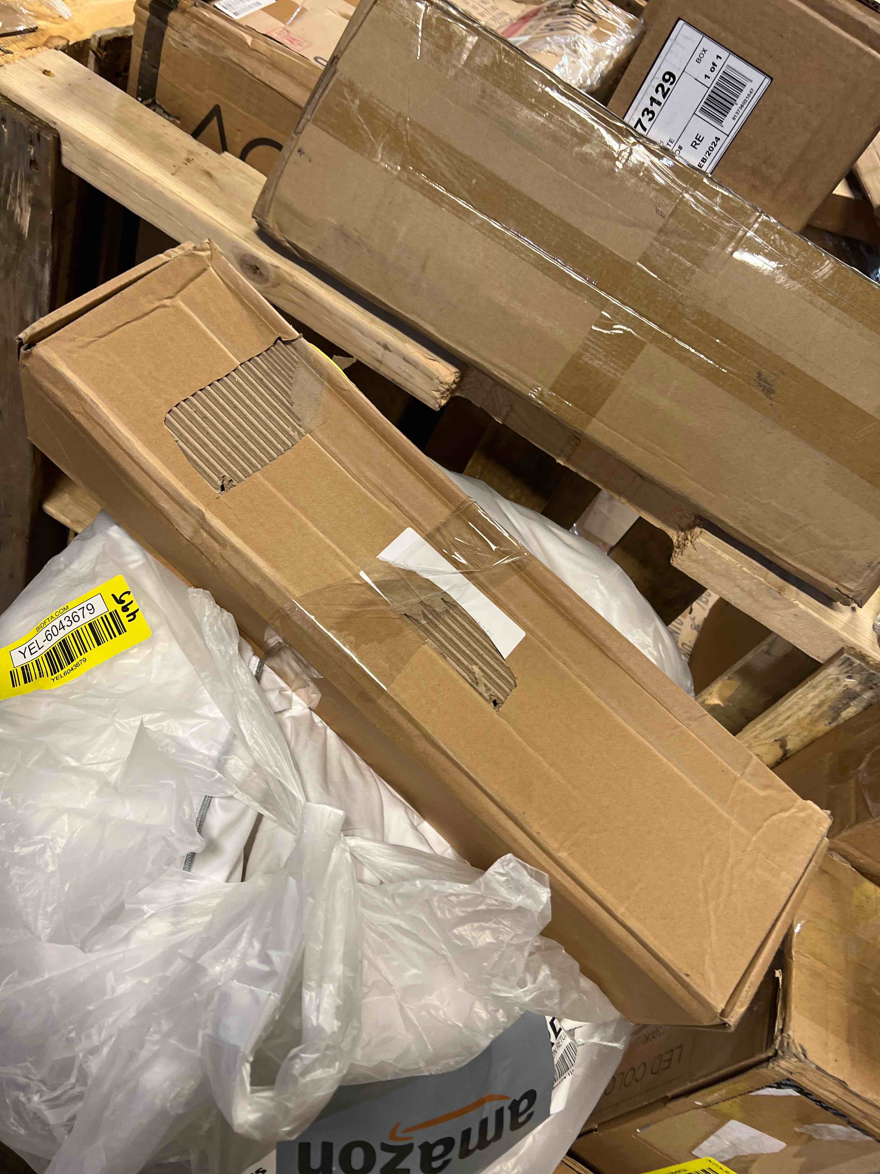 https://s3.amazonaws.com/lotting-images-prod/phillipi/YEL6043681_1727795940718.jpeg