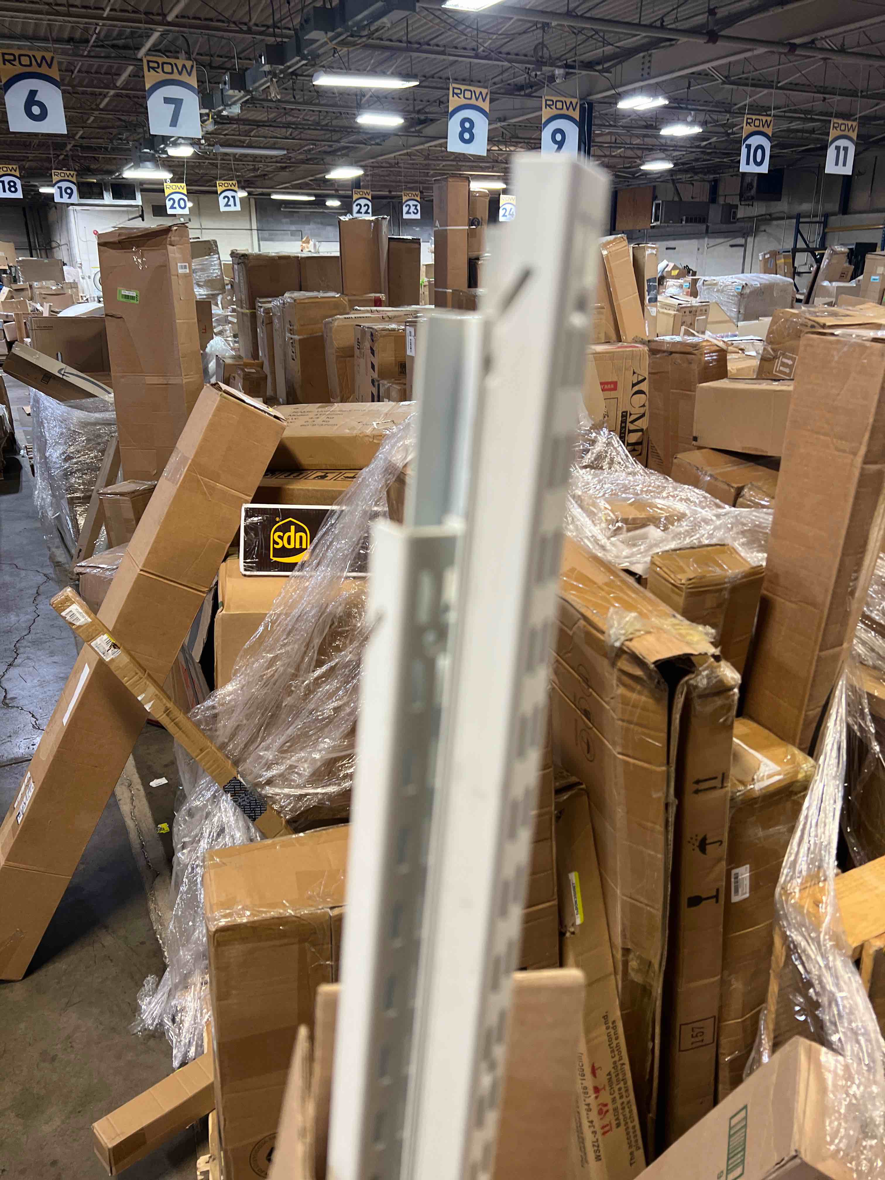 https://s3.amazonaws.com/lotting-images-prod/phillipi/YEL6043686_1727796442089.jpeg