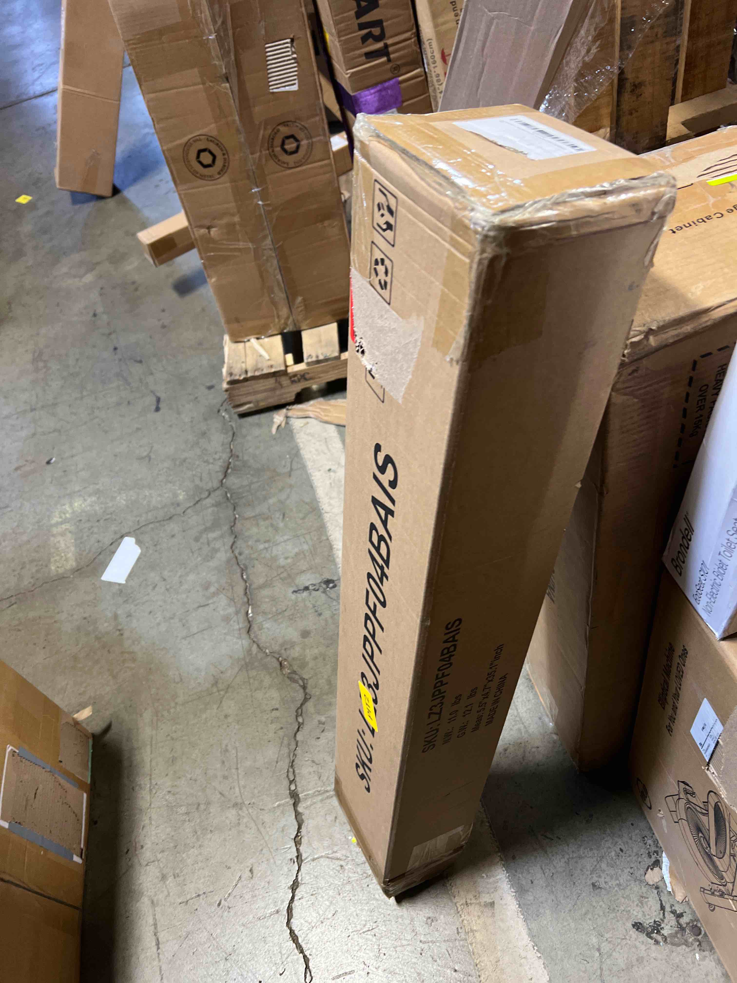https://s3.amazonaws.com/lotting-images-prod/phillipi/YEL6043687_1727796525216.jpeg