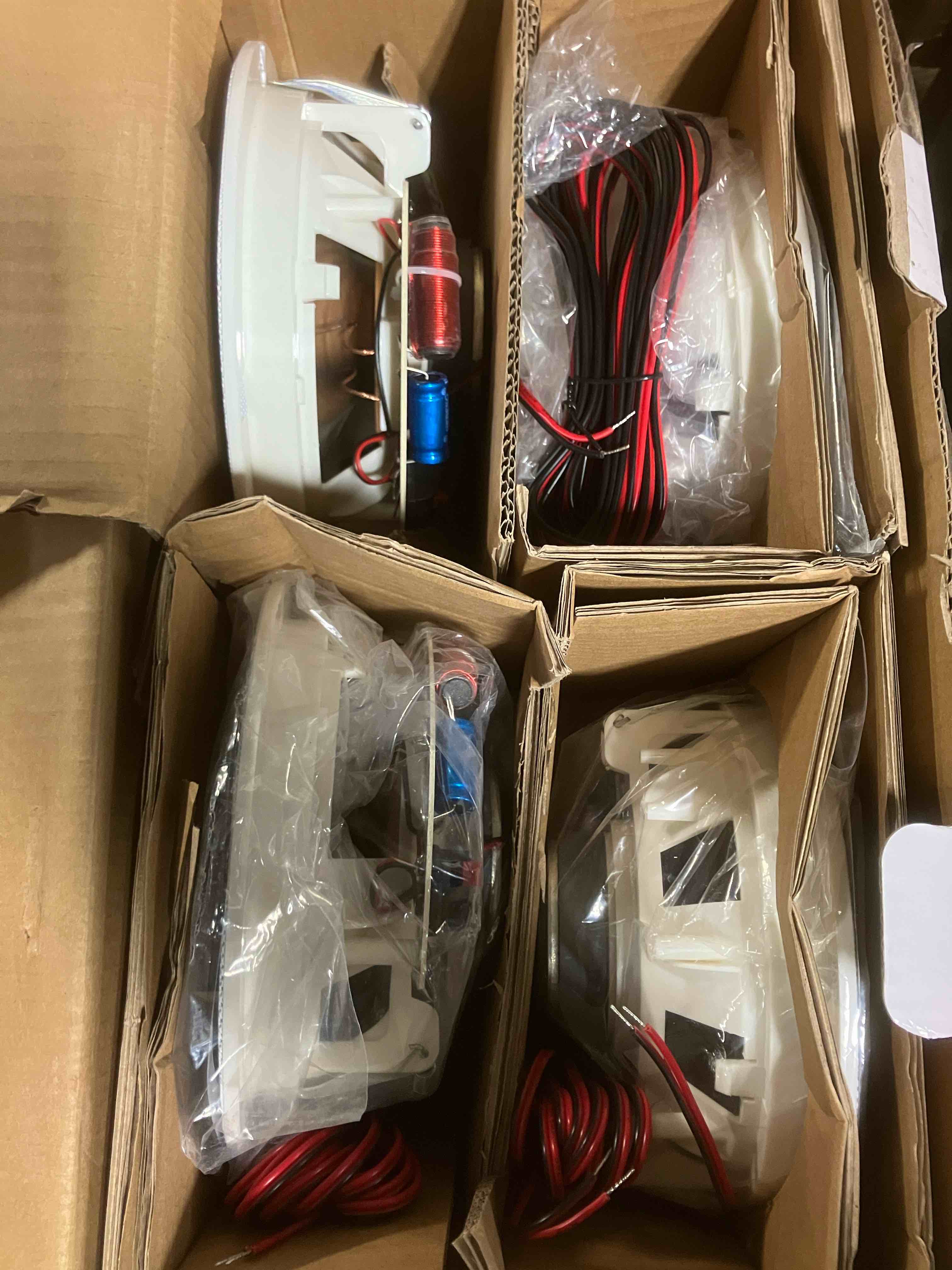 https://s3.amazonaws.com/lotting-images-prod/phillipi/YEL6453983_1739829233889.jpeg
