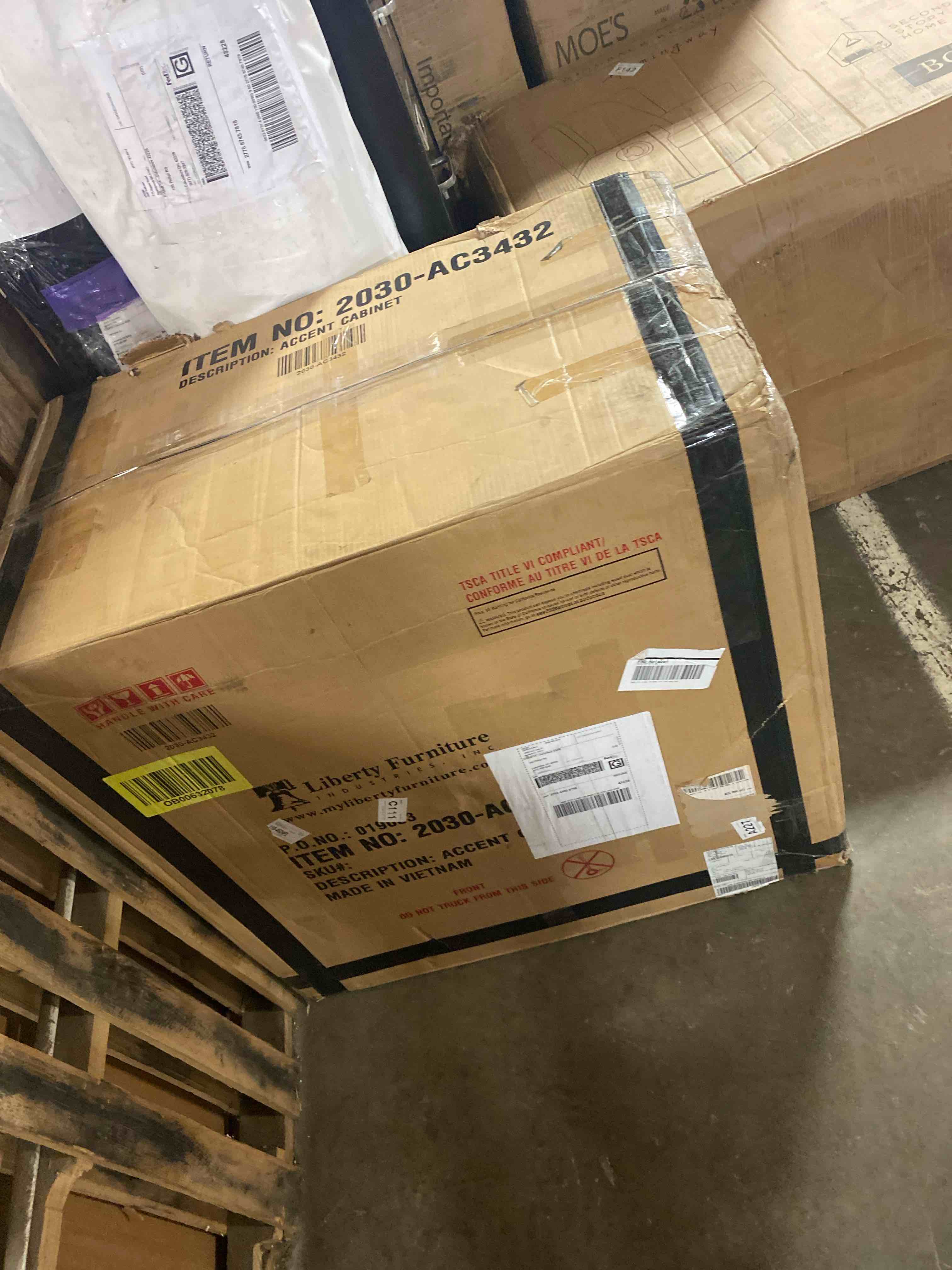 https://s3.amazonaws.com/lotting-images-prod/phillipi/YEL6457080_1723044605584.jpeg