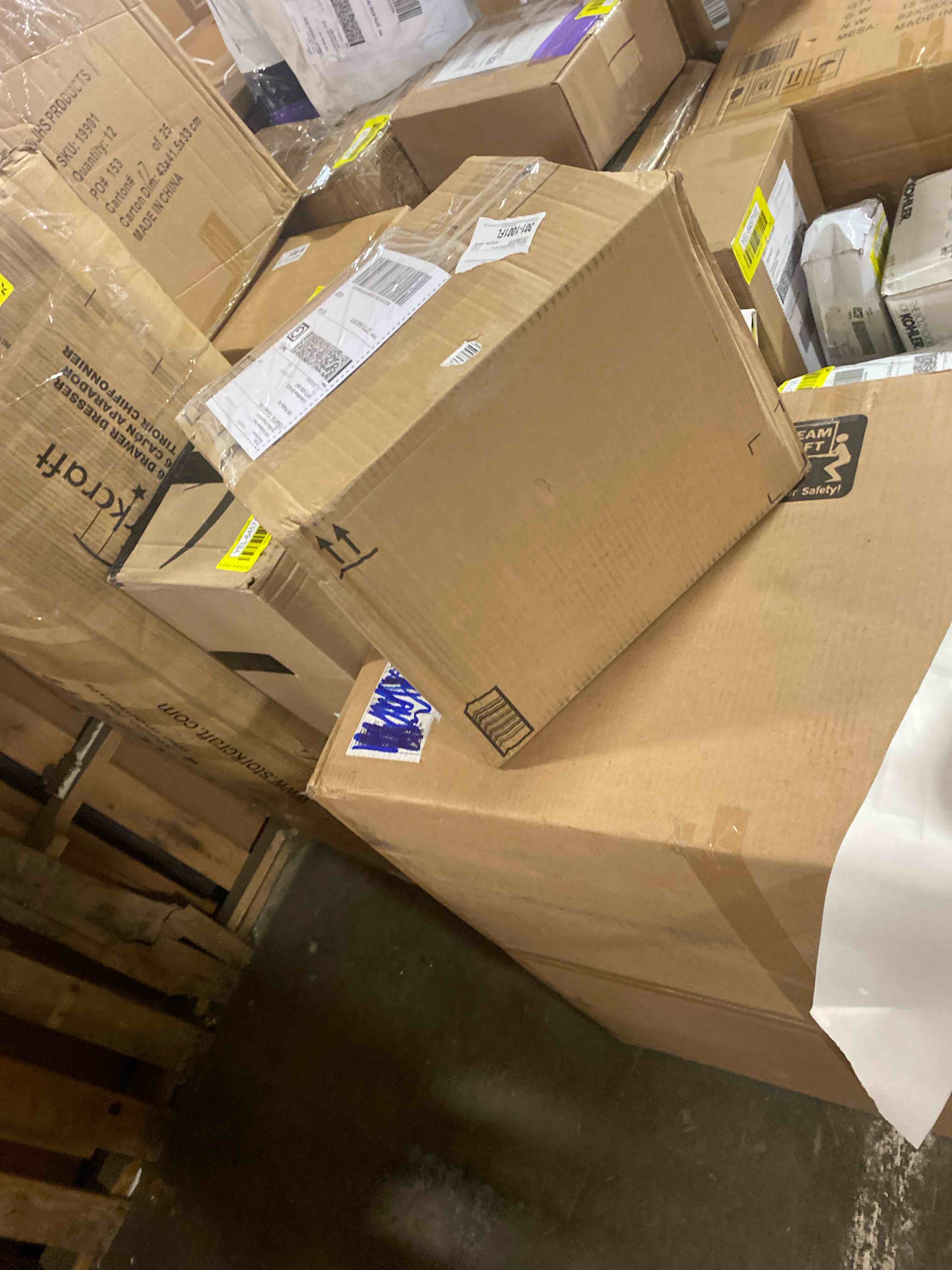 https://s3.amazonaws.com/lotting-images-prod/phillipi/YEL6457115_1723055768107.jpeg