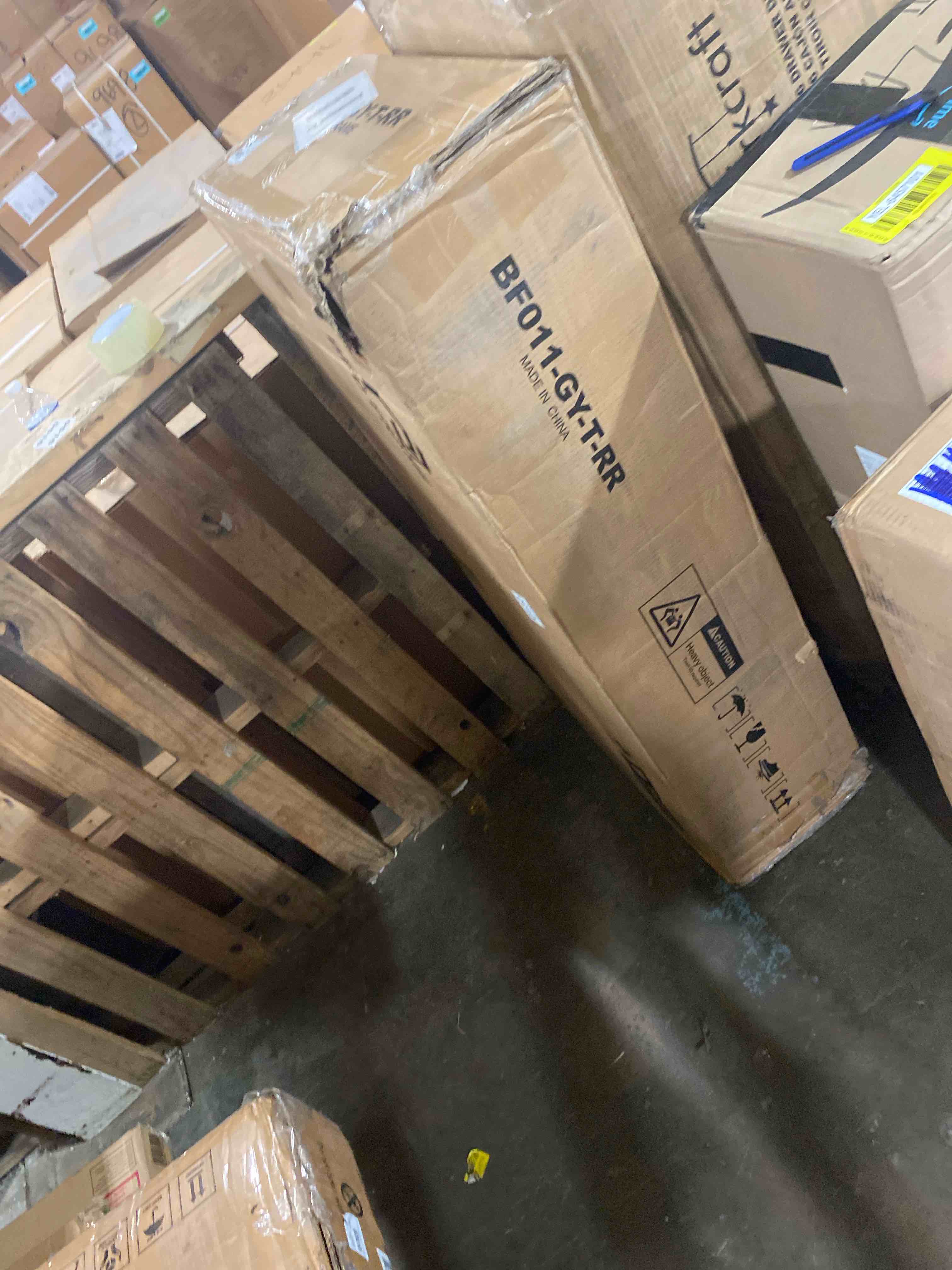 https://s3.amazonaws.com/lotting-images-prod/phillipi/YEL6457122_1723056352344.jpeg