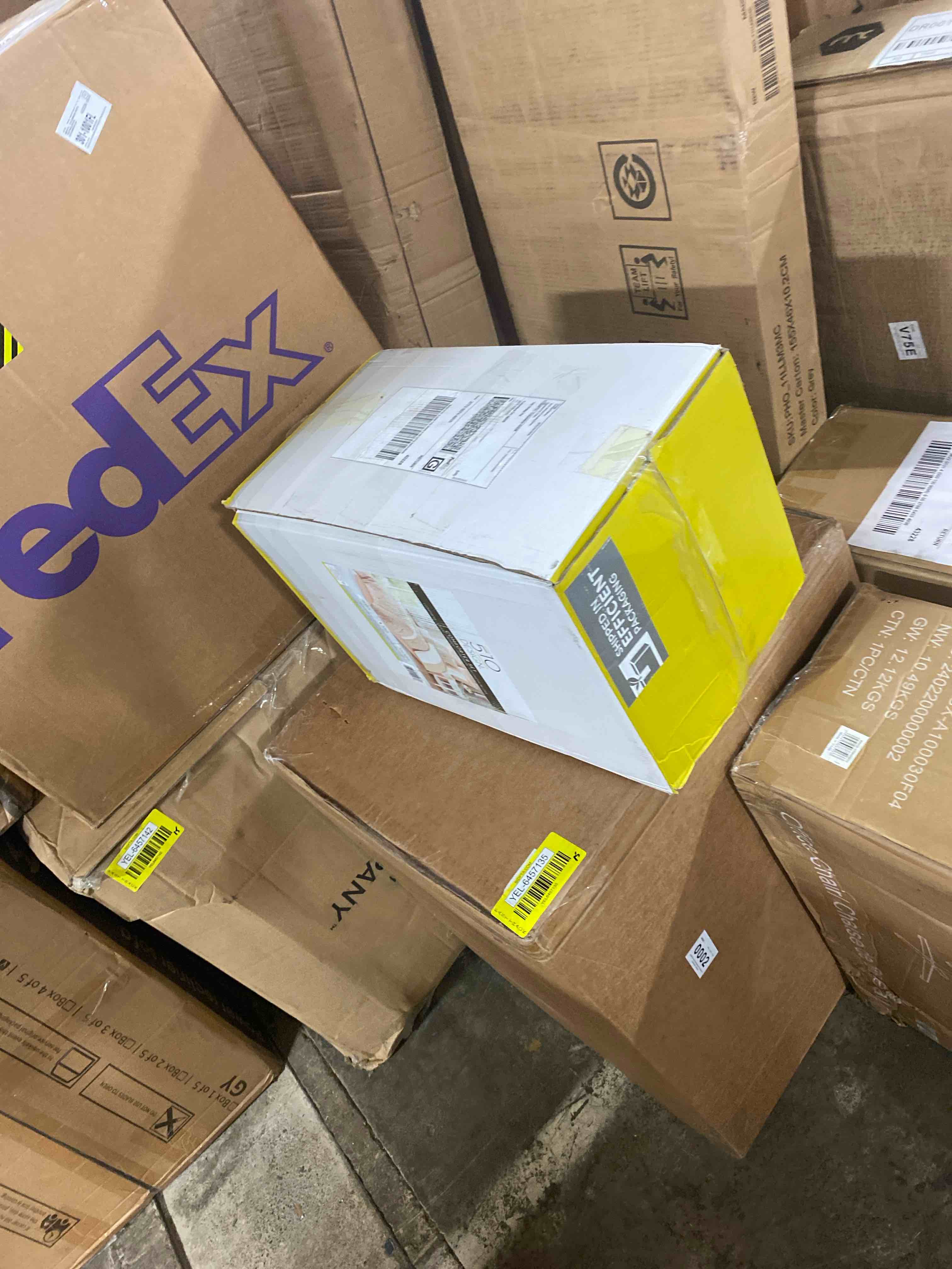 https://s3.amazonaws.com/lotting-images-prod/phillipi/YEL6457150_1723059487687.jpeg