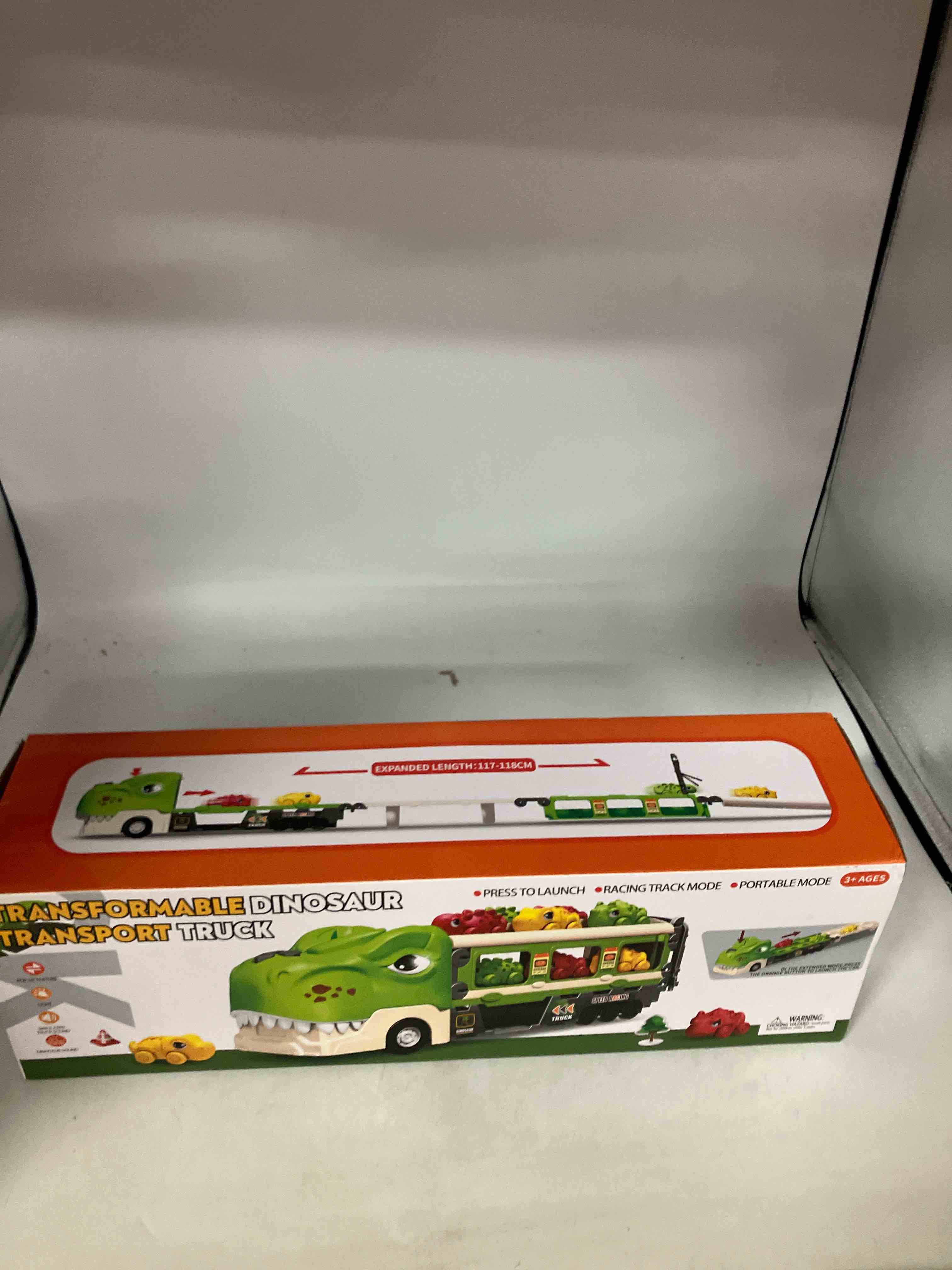 https://s3.amazonaws.com/lotting-images-prod/phillipi/YEL6458009_1722278872444.jpeg