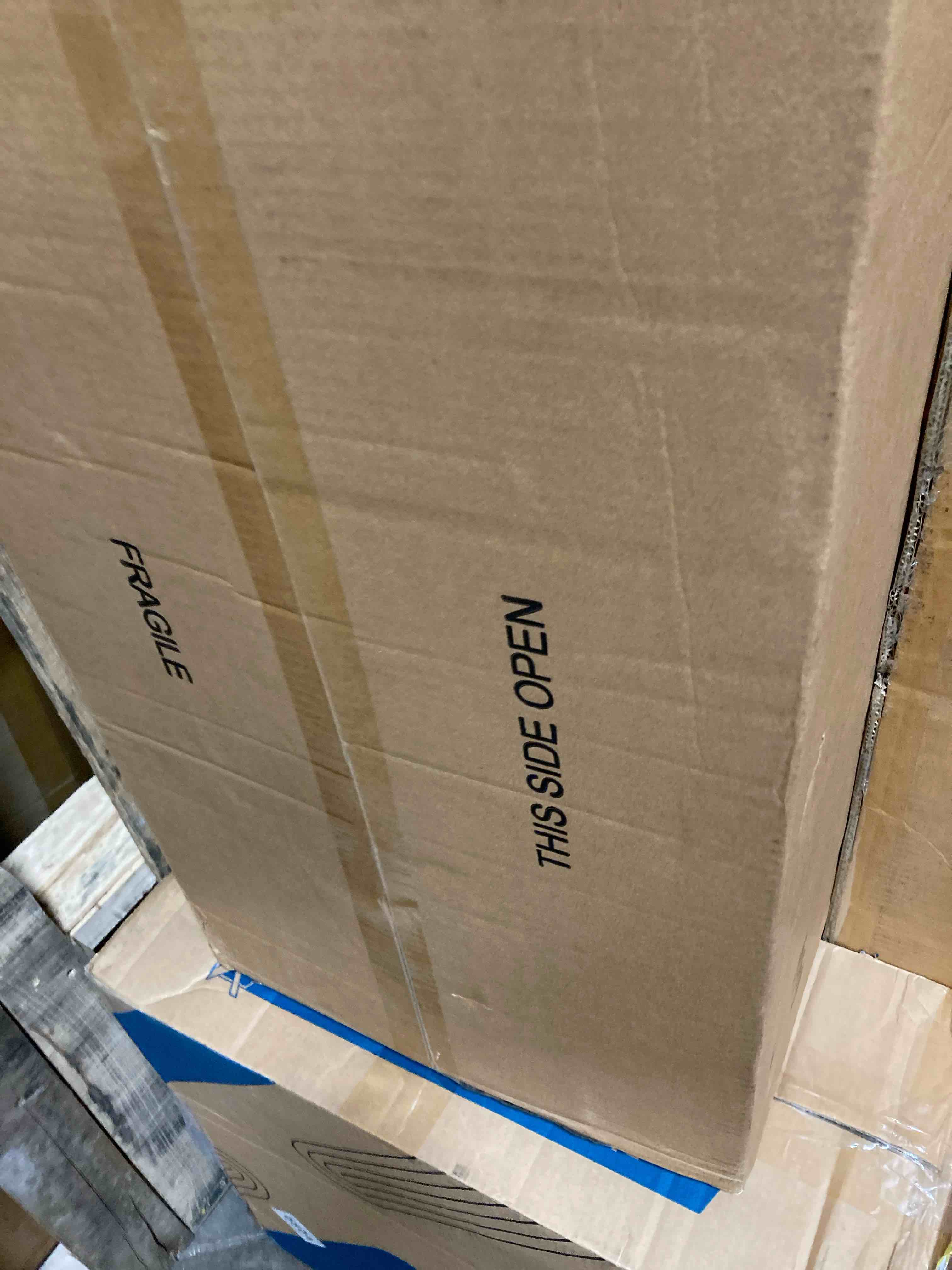 https://s3.amazonaws.com/lotting-images-prod/phillipi/YEL6462884_1728327718193.jpeg