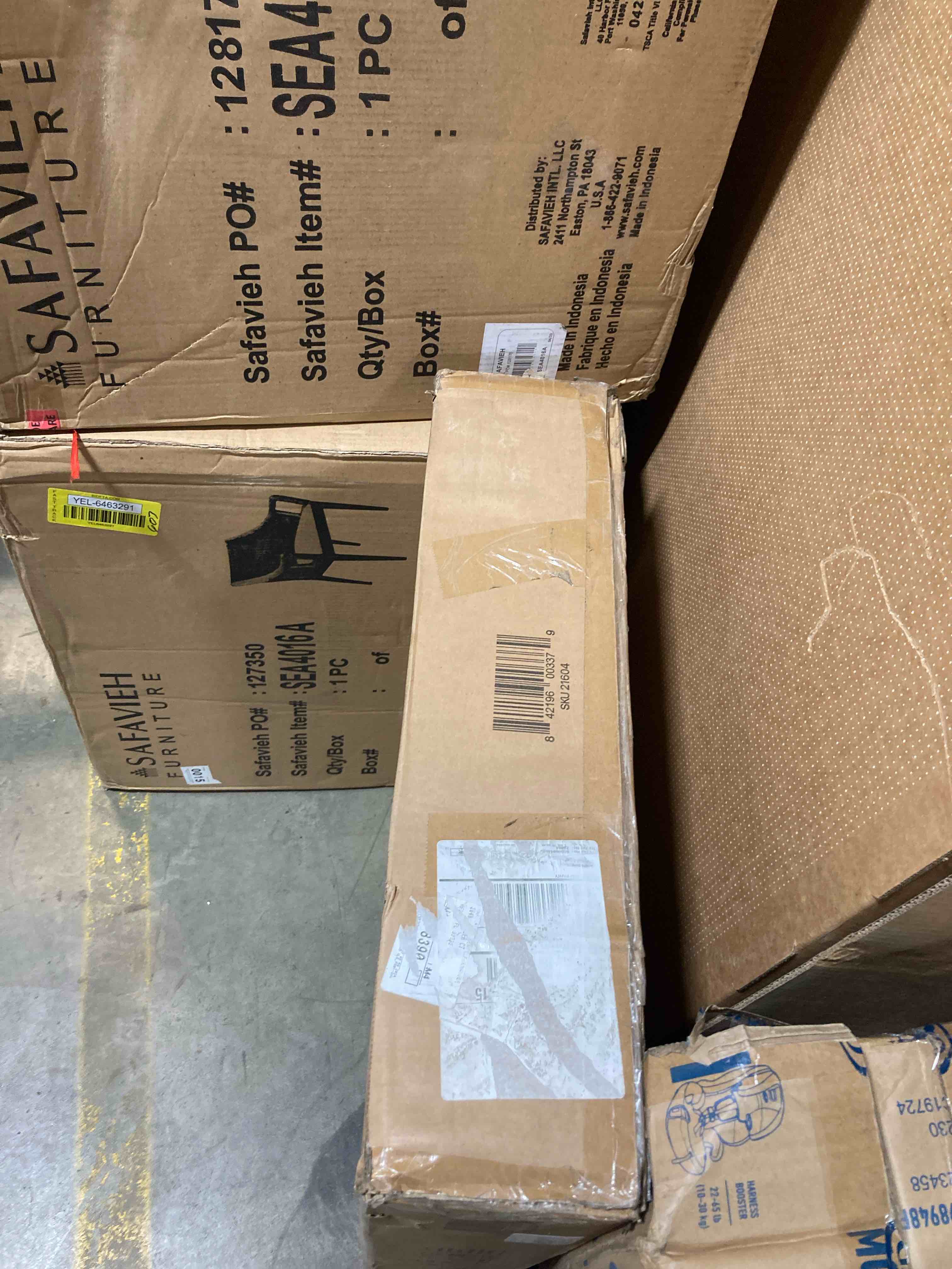 https://s3.amazonaws.com/lotting-images-prod/phillipi/YEL6463294_1729697155006.jpeg
