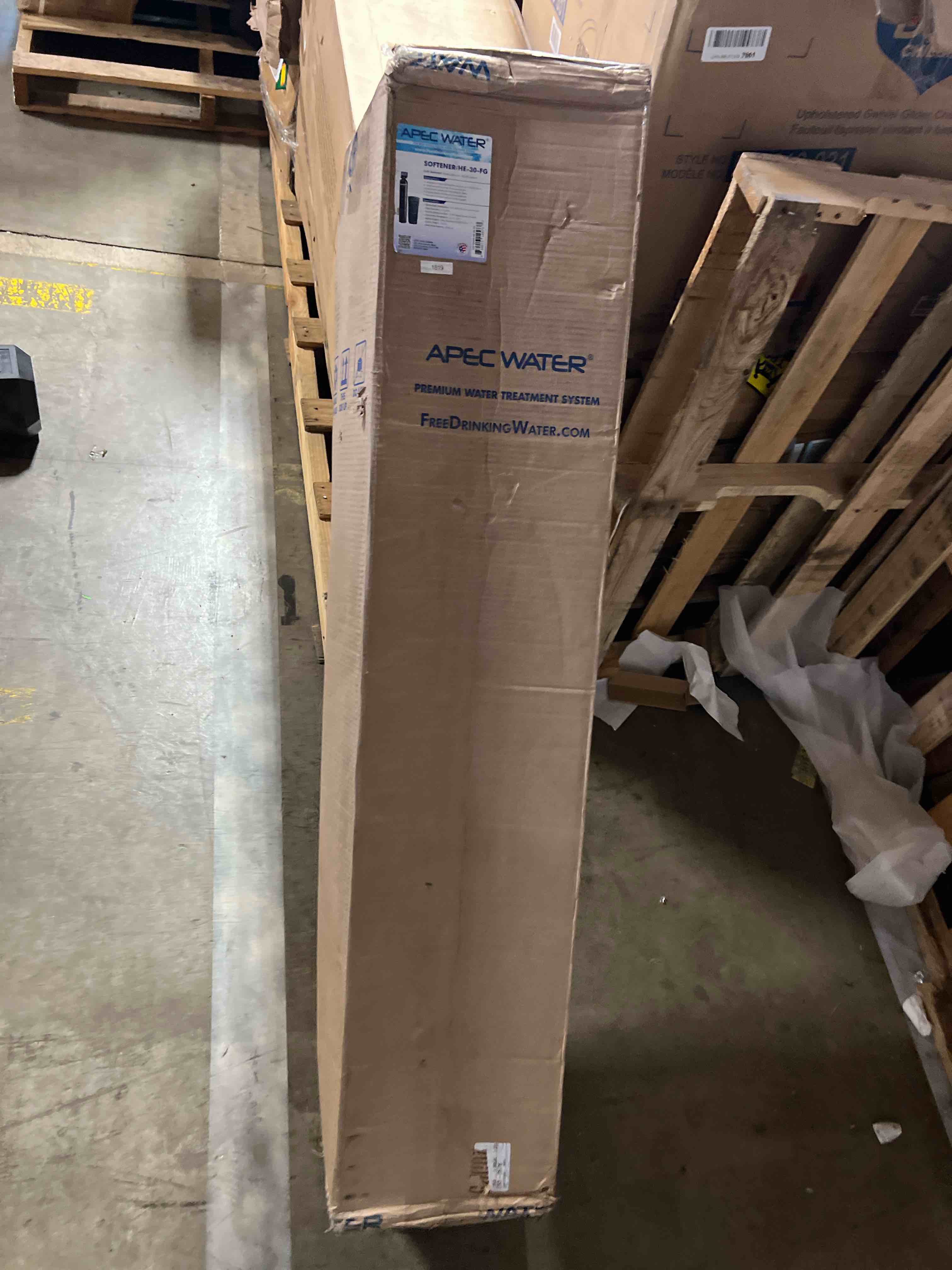 https://s3.amazonaws.com/lotting-images-prod/phillipi/YEL6463503_1730914019779.jpeg