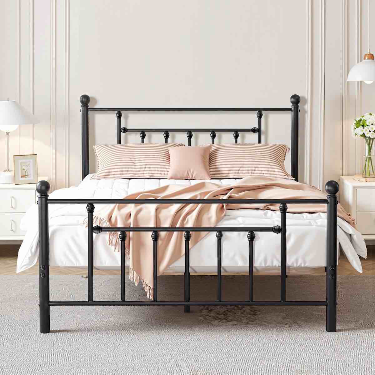 Condition photo showing New/Like New for reinforced metal platform bed frame black queen size beds