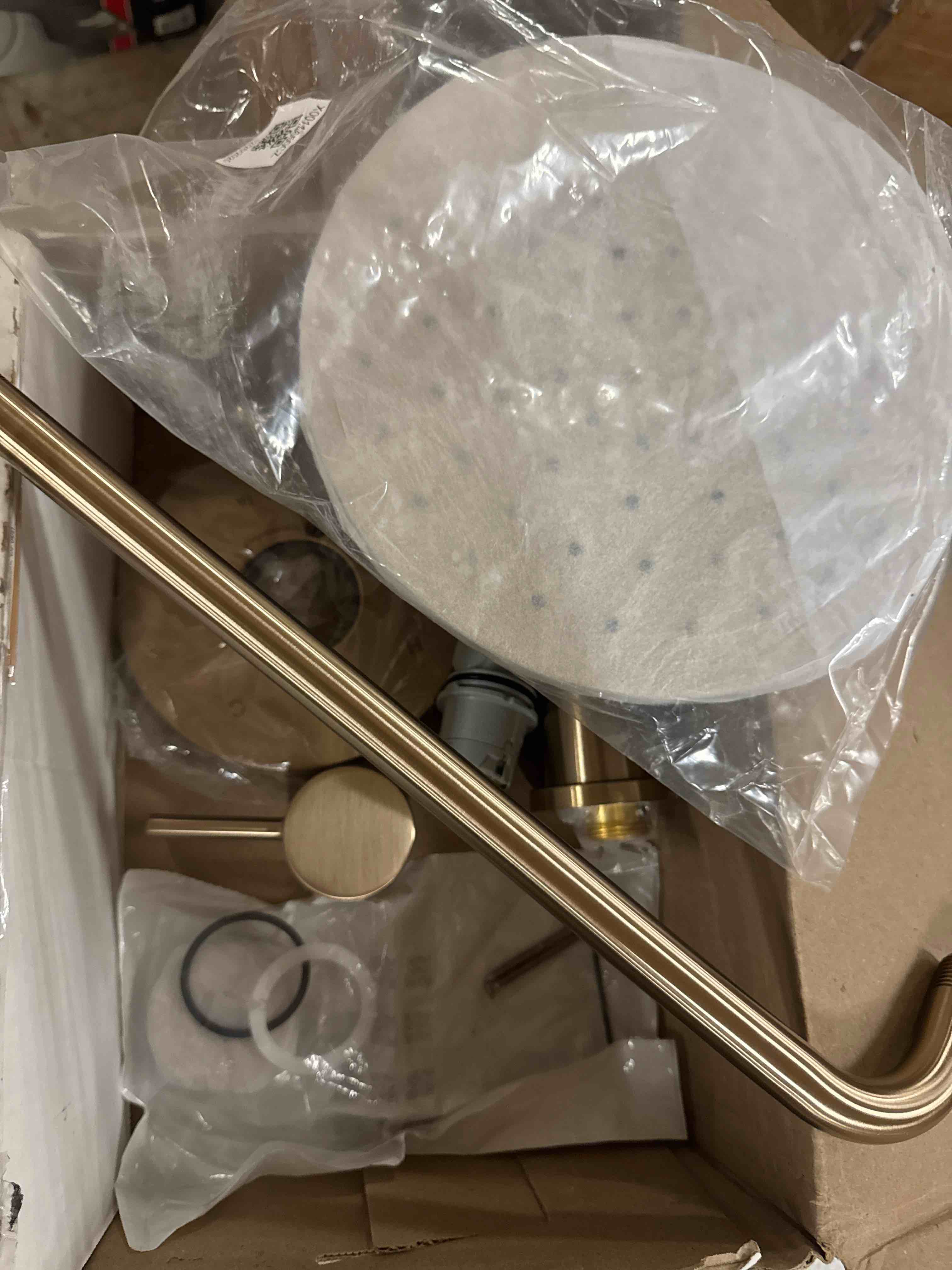 Condition photo showing Good Condition for delta modern raincan round single-function tub and shower faucet set, valve trim kit, rainfall shower head t14469-cz-pp