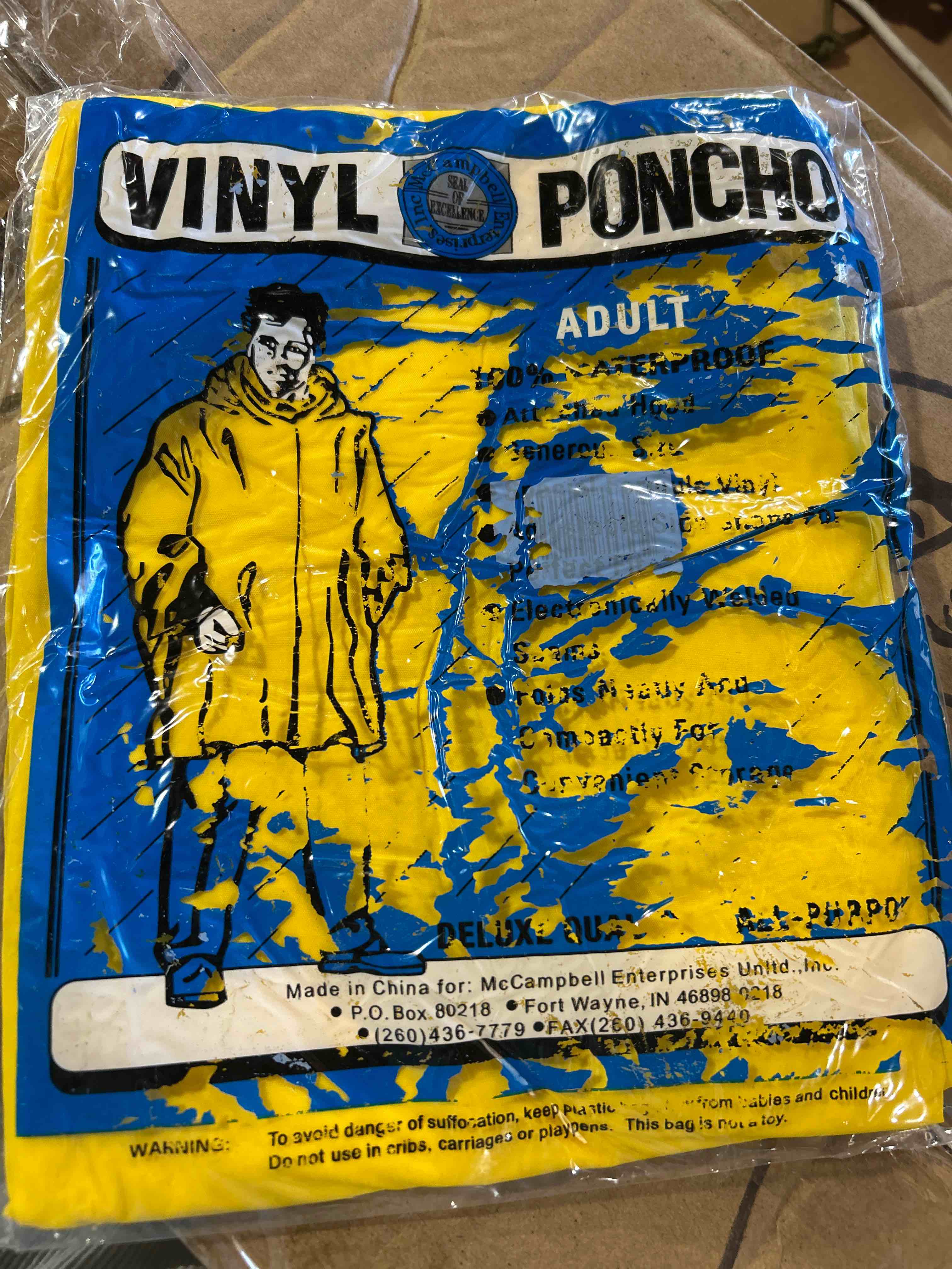 https://s3.amazonaws.com/lotting-images-prod/poncho_1778600325709.jpeg