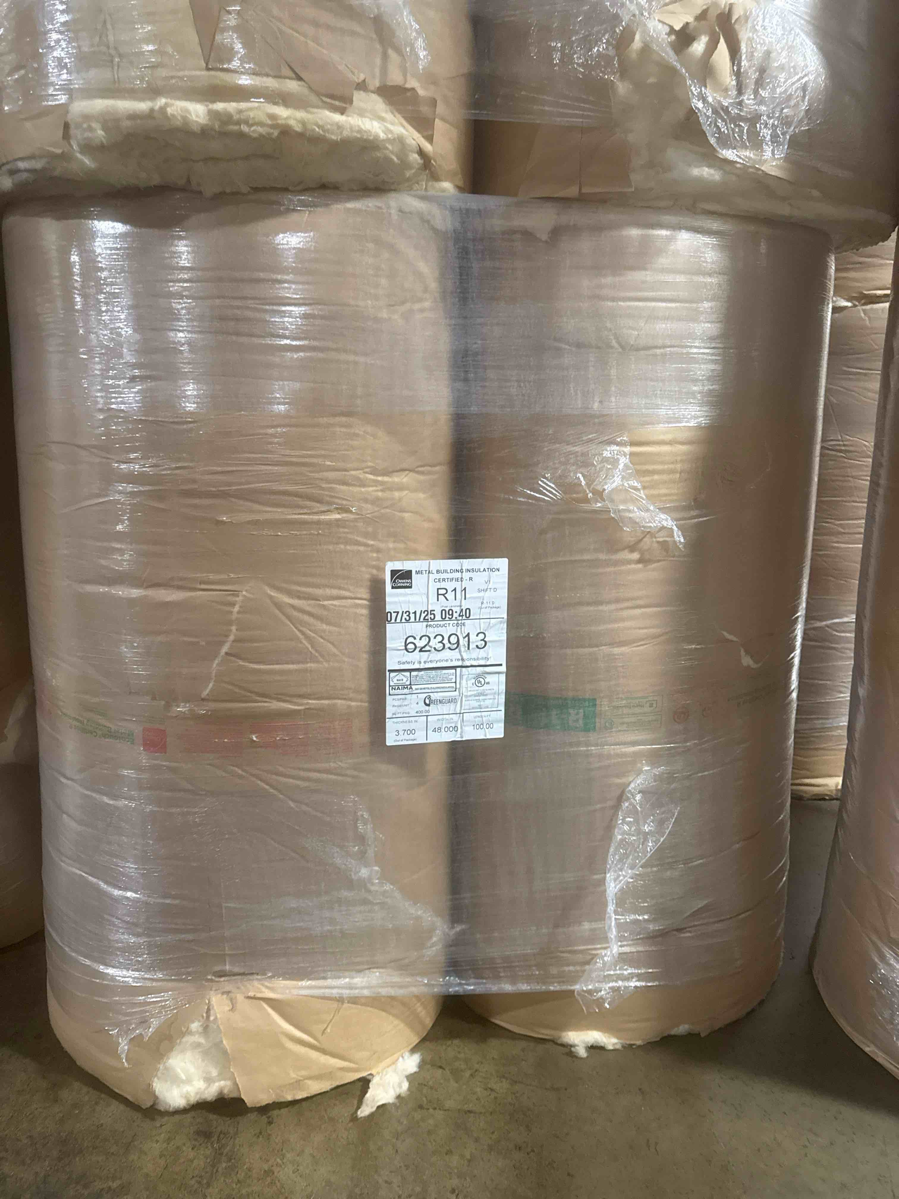 Owens corning R11 post laminate pole barn insulation roll 3.7” thick x 48” wide x 100’ length 400sq ft roll -