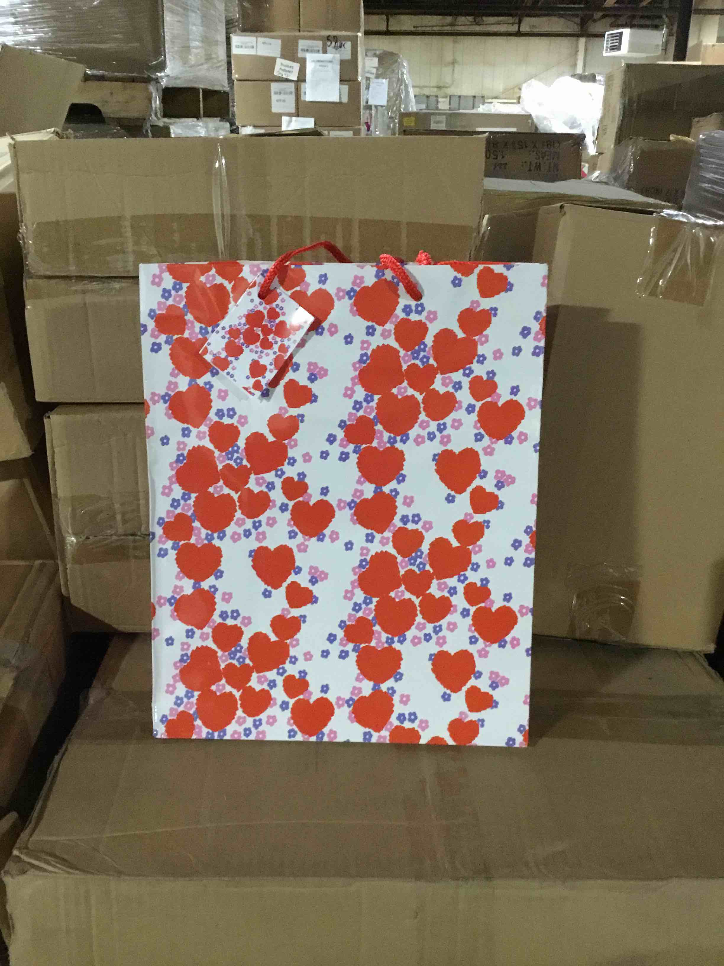 Condition photo showing New/Like New for Box of 108 large gift bags with Red Hearts 