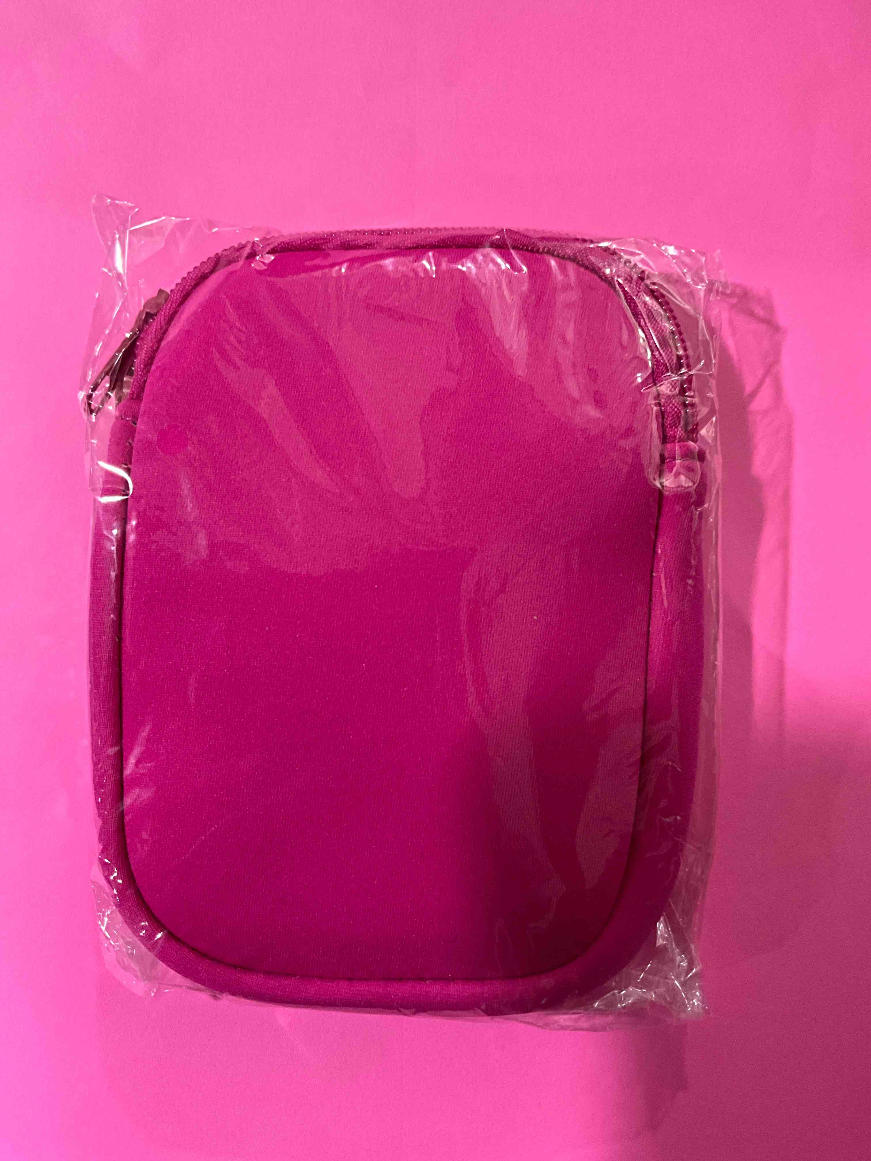 https://s3.amazonaws.com/lotting-images-prod/rose_1756824609967.jpeg