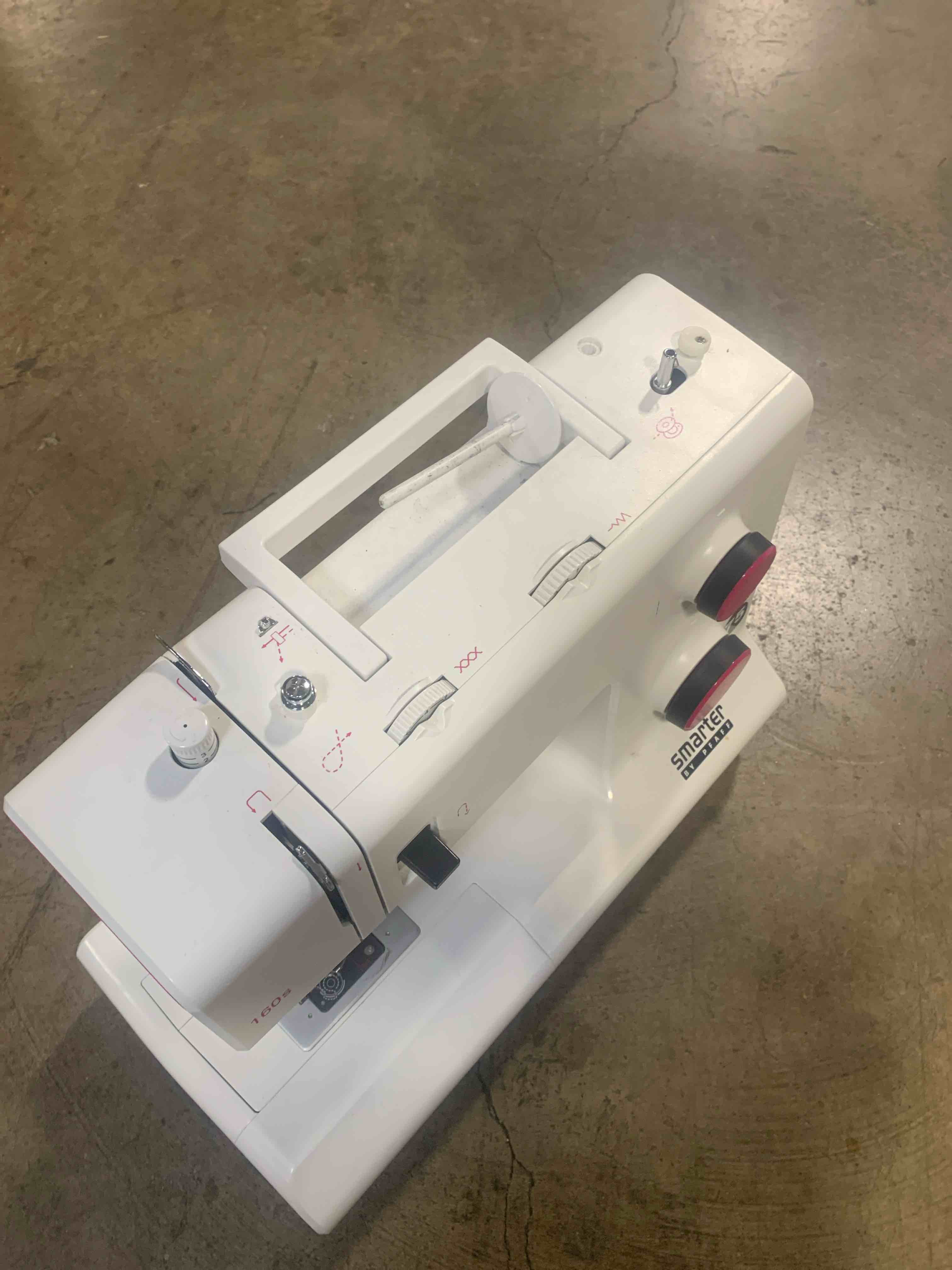 https://s3.amazonaws.com/lotting-images-prod/sewingmachine160s_1756494155303.jpeg