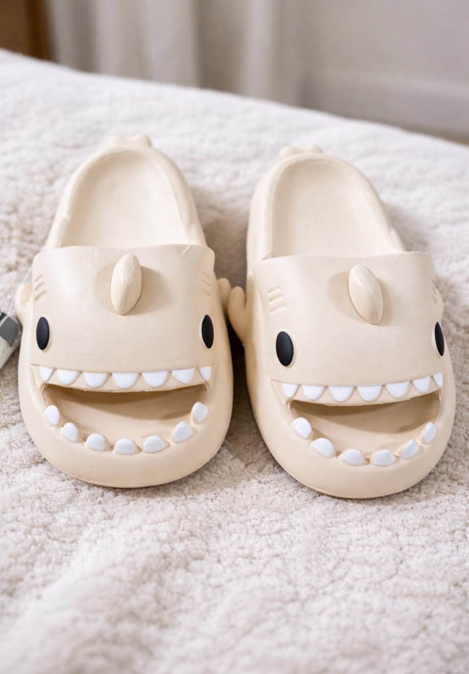 Size 8.5 Shark Cloud Slippers, Shark Cute Slides for Women Man,Summer Slipper Sandals for Boys Girls Spa Platform Shoes Non-Slip Beach Open Toe Beach Sandals Shower Couple Shoes 