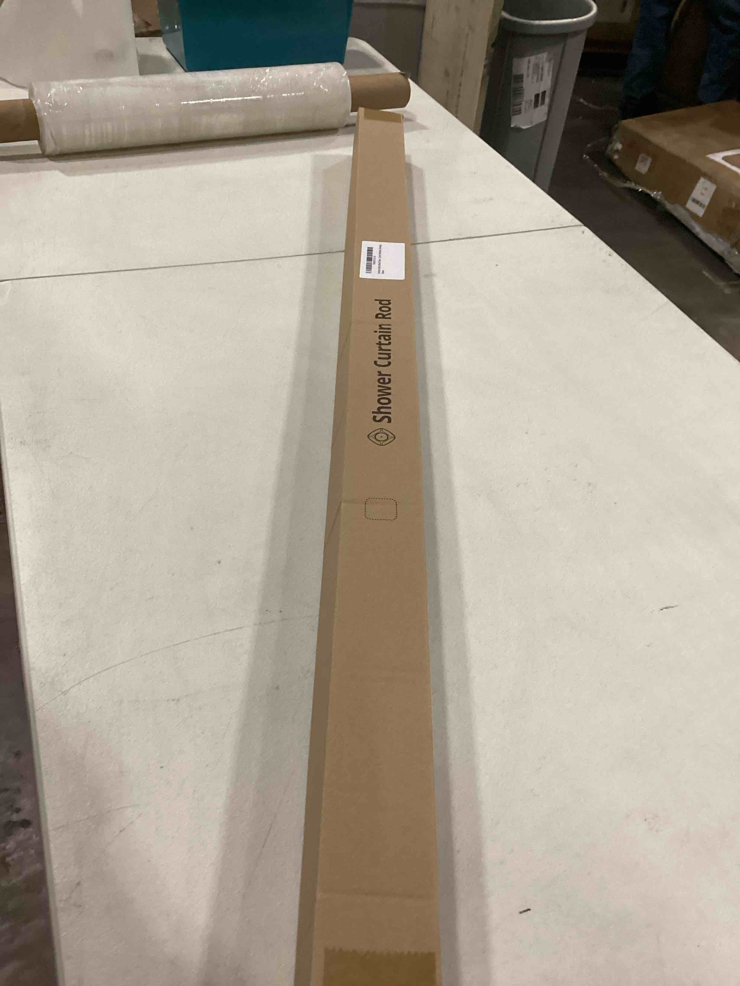 https://s3.amazonaws.com/lotting-images-prod/showerrod_1729603213212.jpeg