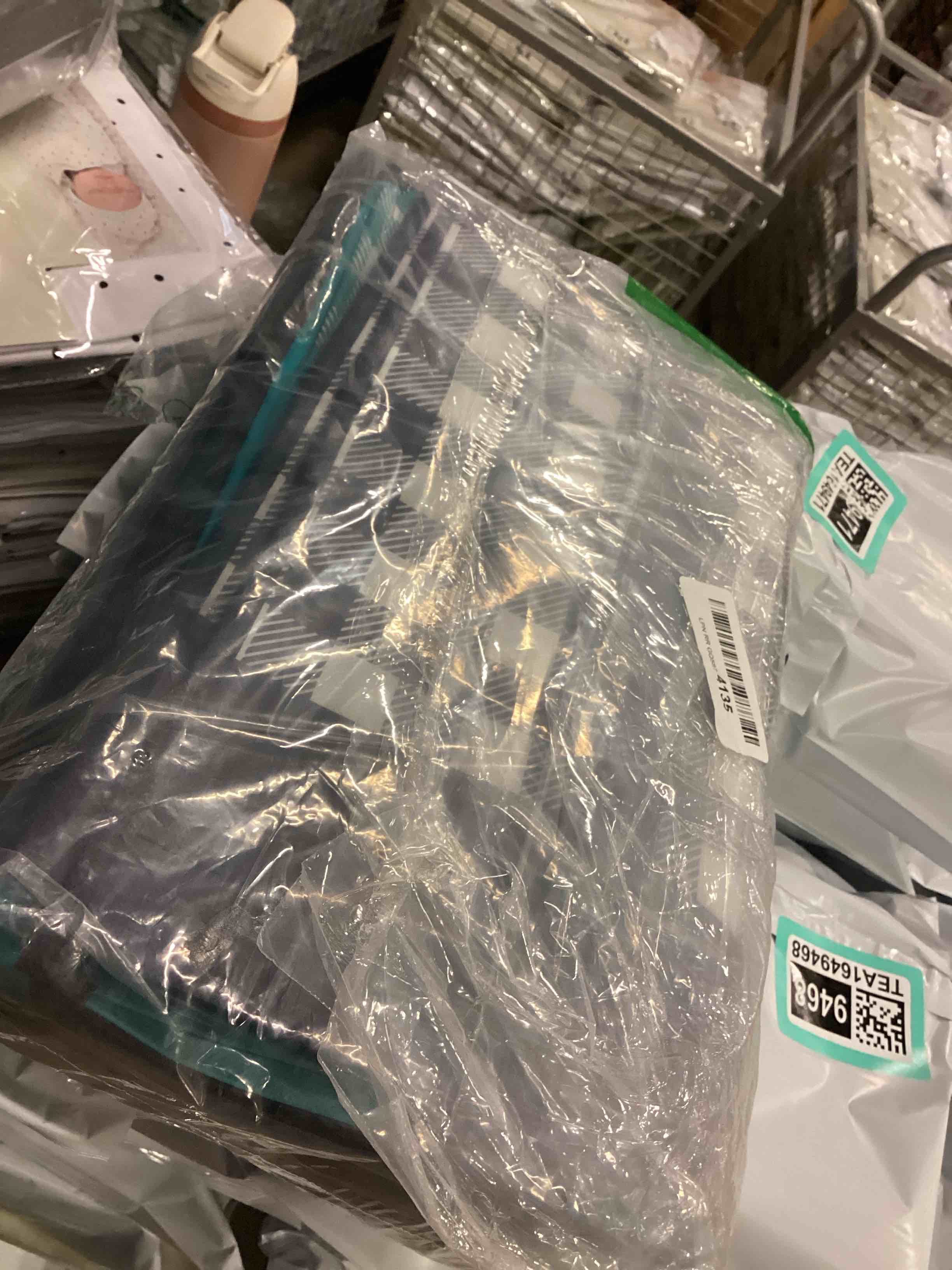 https://s3.amazonaws.com/lotting-images-prod/totebags_1755265412546.jpeg