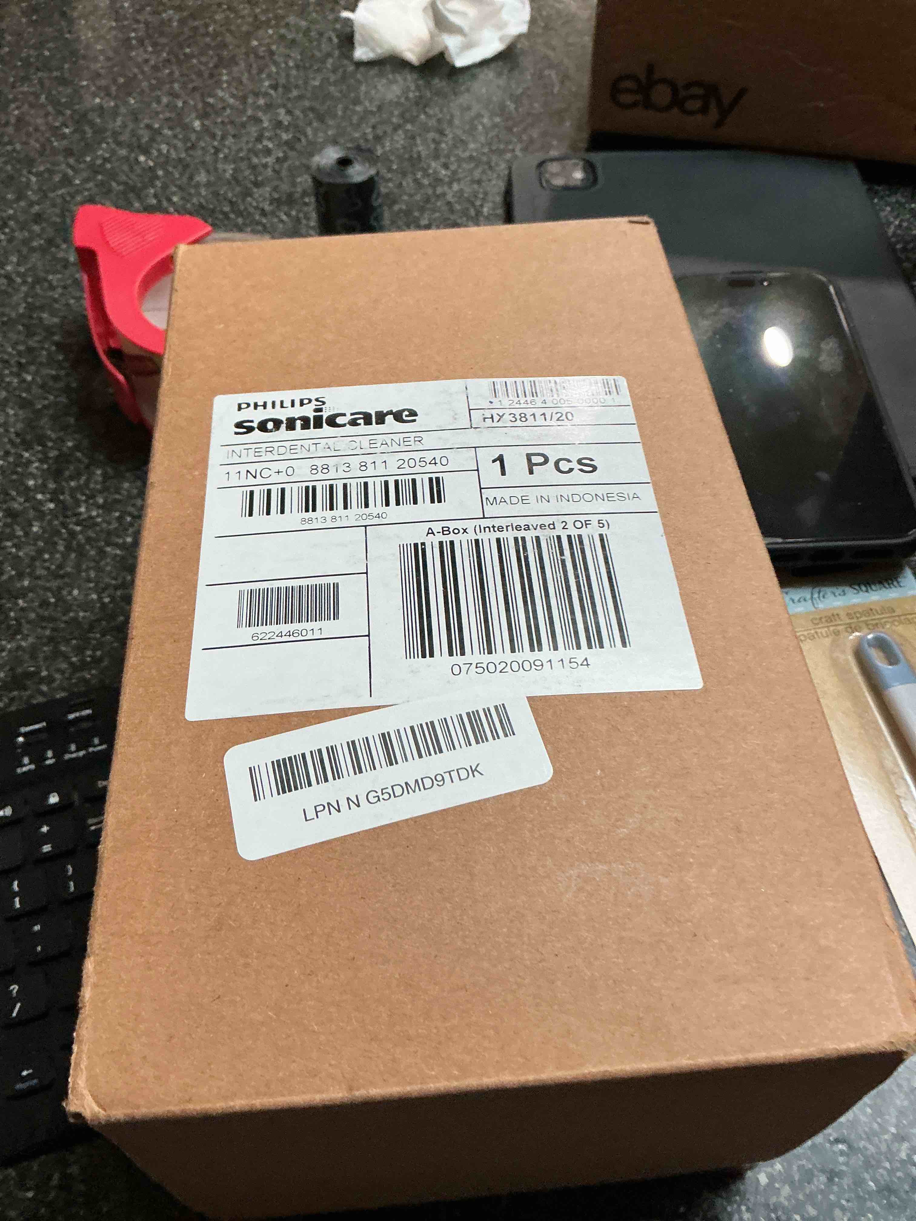 Philips Sonicare Power Flosser 5000, White, Frustration Free Packaging, HX3811/20