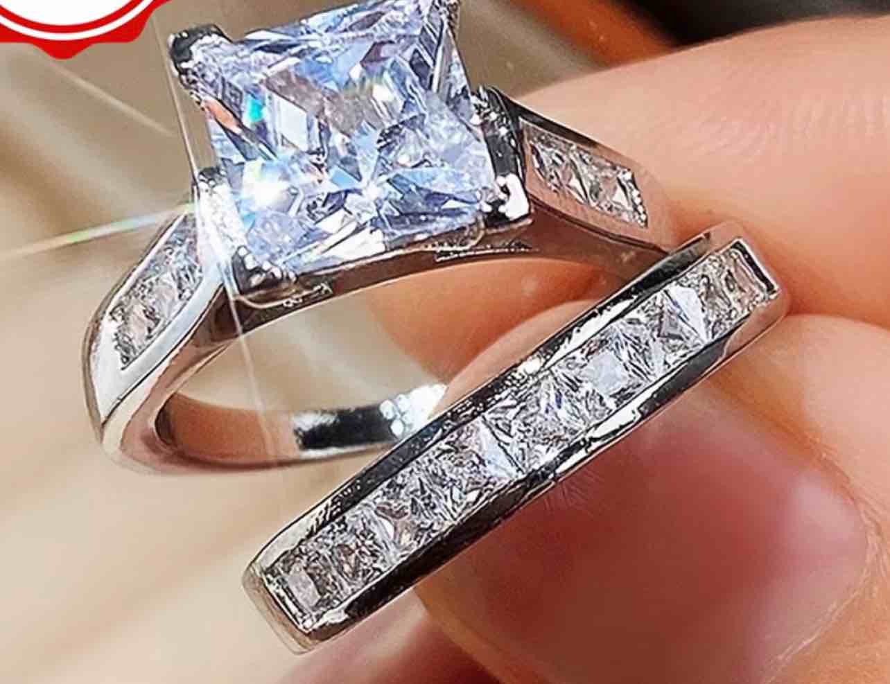 Beautiful 925 Silver Plated Sapphire Ring Sz 7