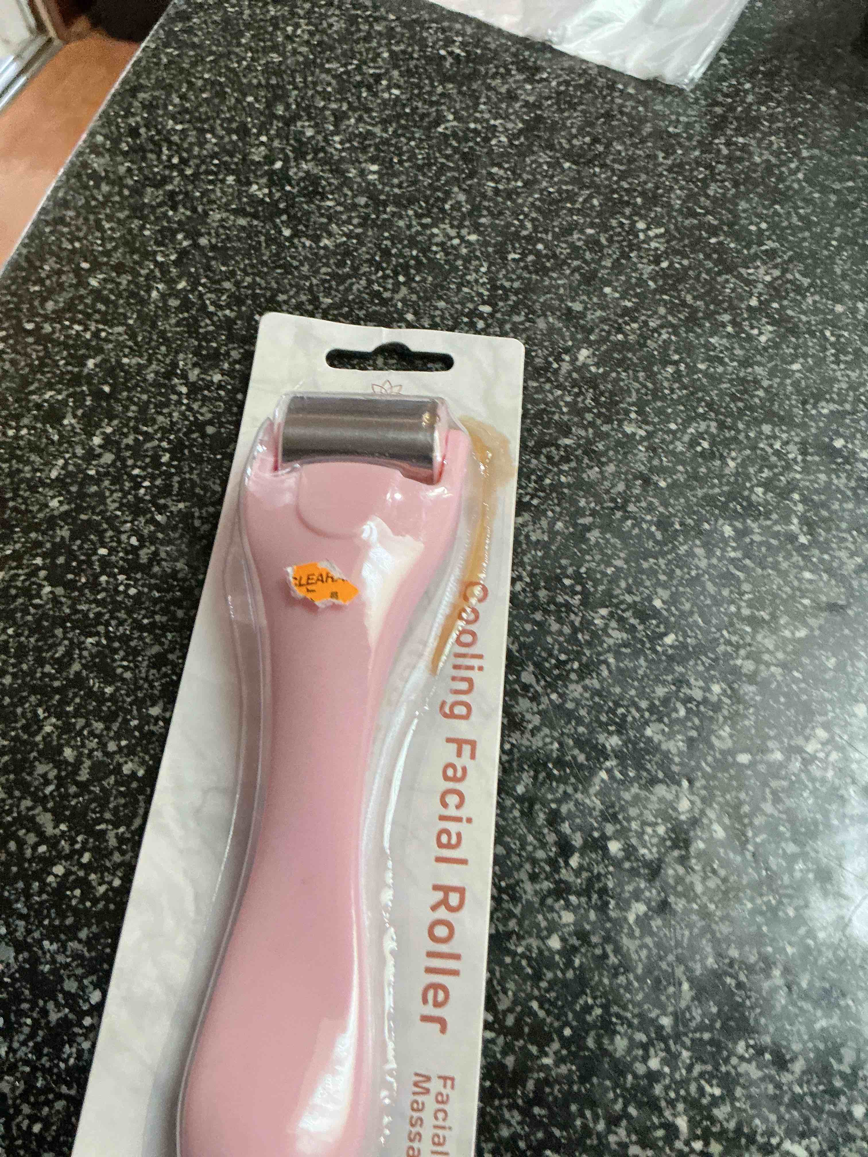 Studio Selection Cooling Facial Roller & Massager 
