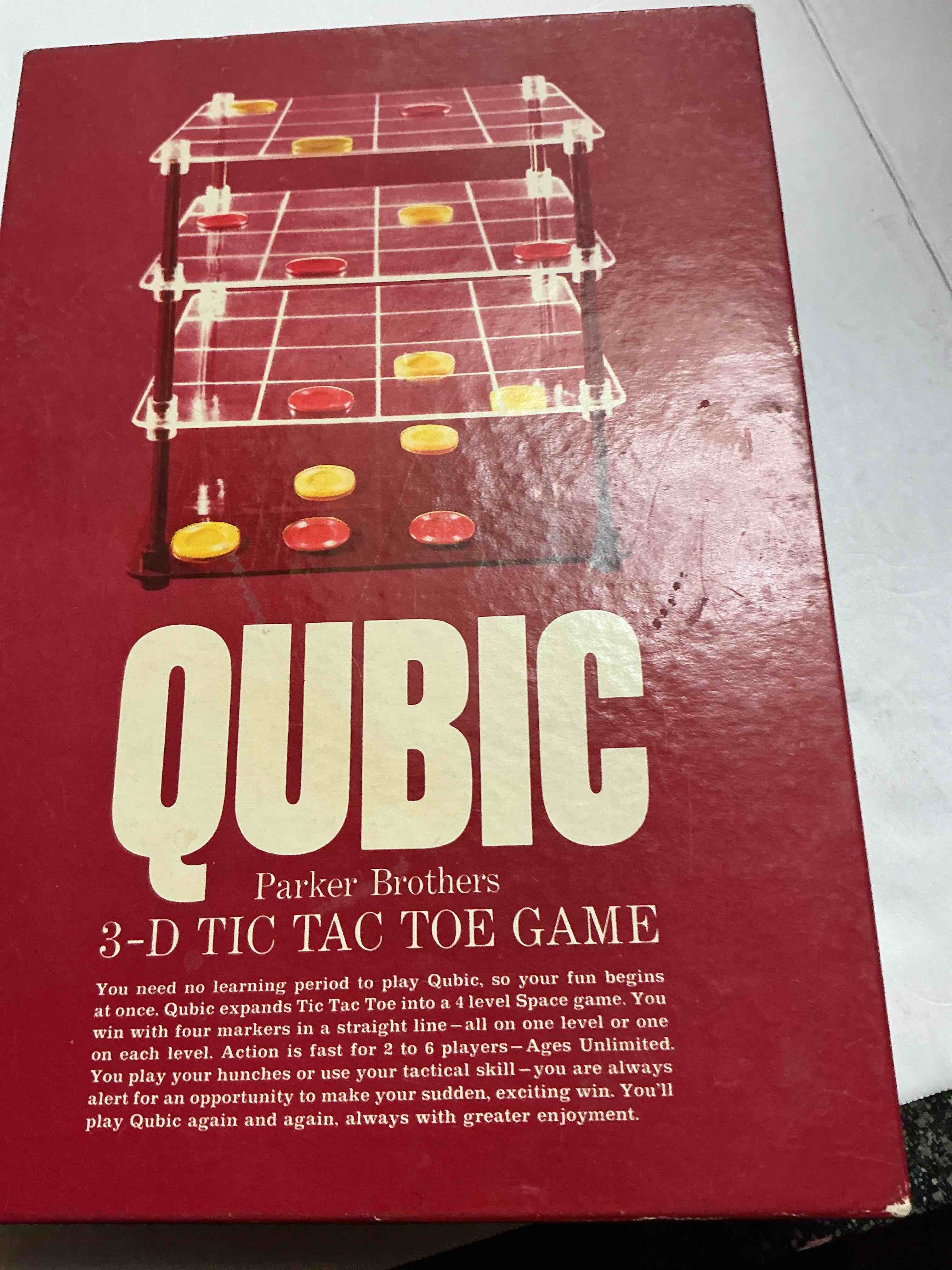 Quincy 3-D Tic Tac Toe Game 