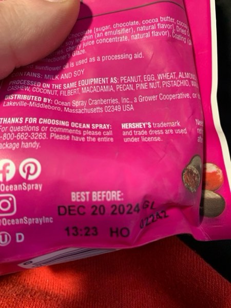 Ocean Spray Hershey's Dark Chocolate Dipped Cherry Infused Cranberry Bites 5 oz