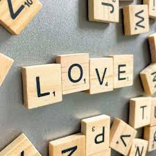 100 pcs Wooden Letter Tiles with Magnetic Backing – DIY Spelling Game Tiles for Fridge Magnets, Spel