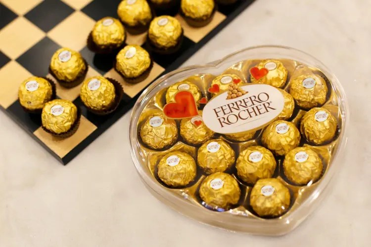  FERRERO ROCHER HEART