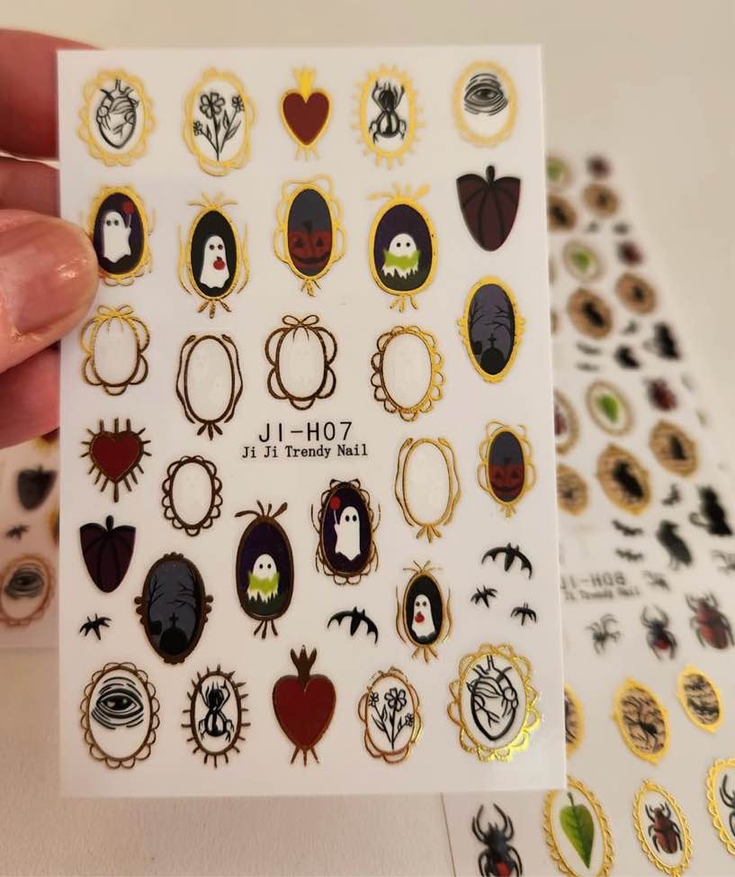 Halloween Nail Stickers for Nail Art Spooky Nail Decals 6PCS 3D Self-Adhesive Gold Mirror Flower Hea