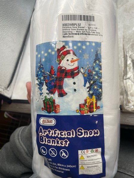 Christmas Snow Blanket - 2.6ft x 7.8ft - Artificial Snow Blankets for Christmas Decorating - White Soft Fluffy Fake Snow Cover for Creating a Winter Wonderland Village Crafts Backdrop (C/1Pc White)