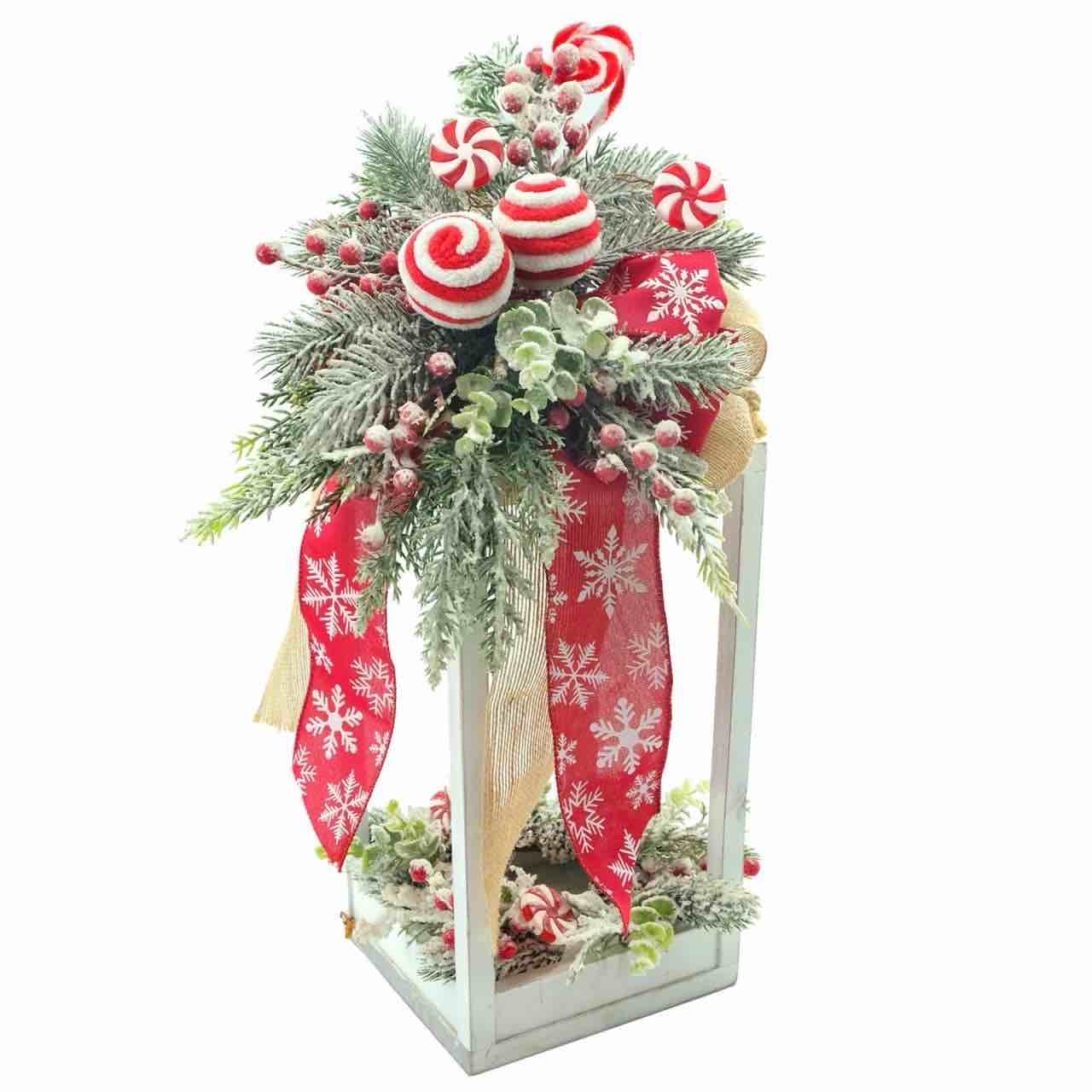 CIR OASES Wooden Christmas Vintage Candle Lanterns with Candies Pine Needles Ribbon Decorative Lantern for Indoor Outdoor Table Xmas Decorations Party Gift